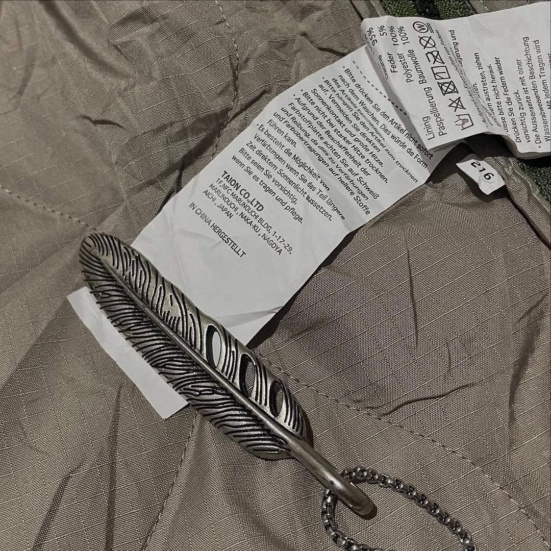 TAION 💸BINDING OFFER💸TAION-101ZML-1 Military V-neck Zip Down Jaket Size US XS / EU 42 / 0 - 10 Thumbnail