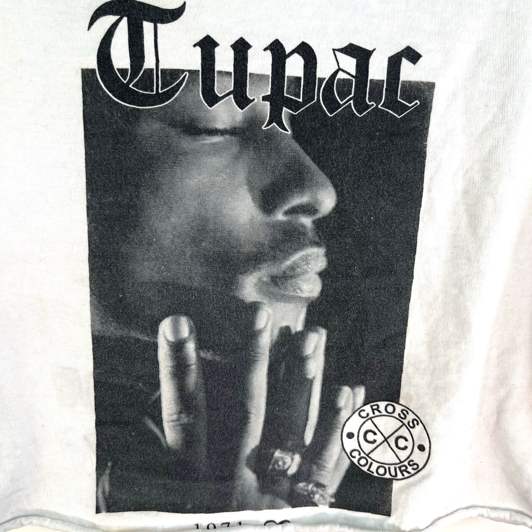 Vintage Tupac Cross Corners Cut-Off Cropped T-Shirt Womens 2X White Distressed Size XXL / US 16-18 / IT 52-54 - 2 Thumbnail