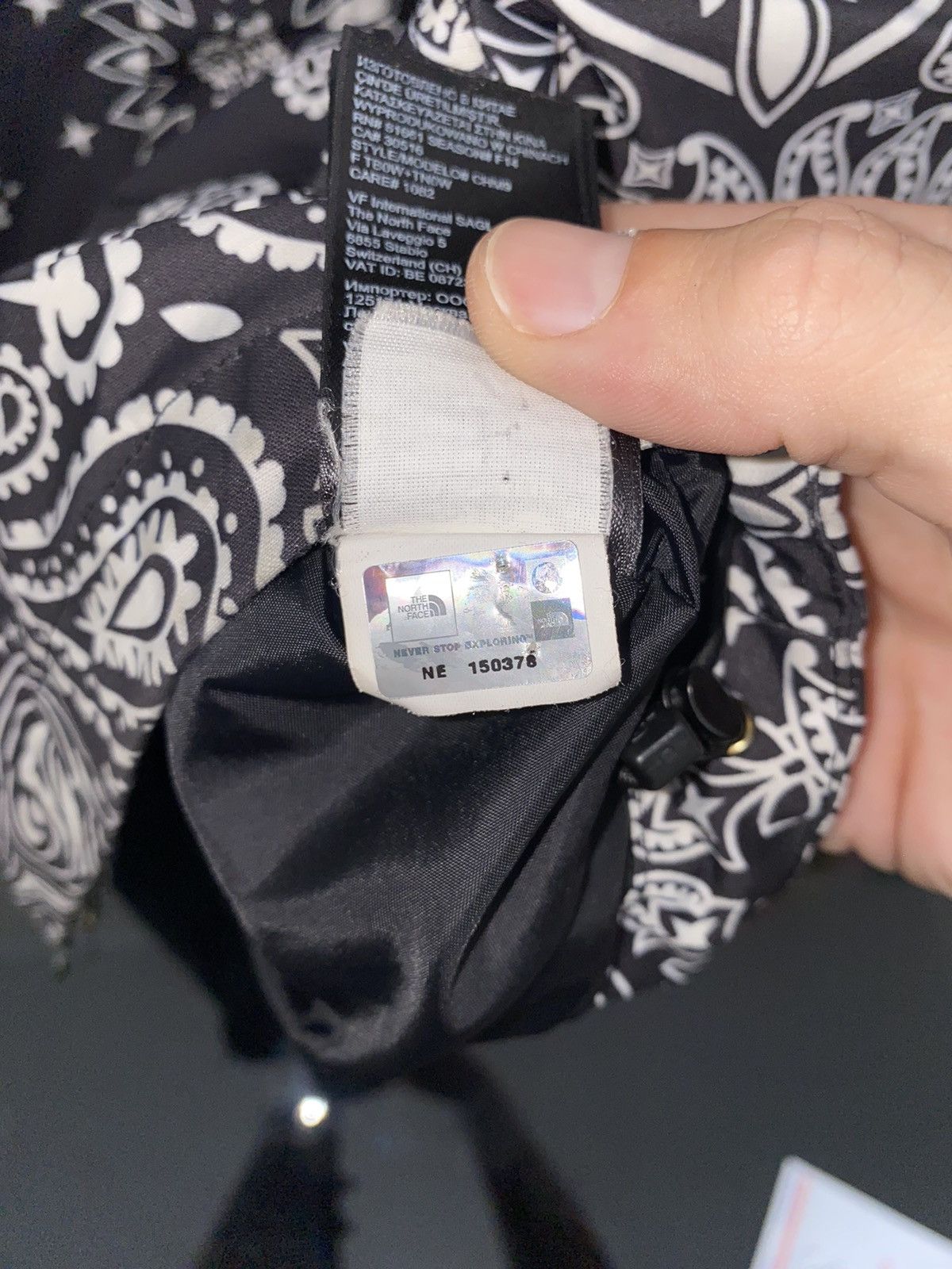 Supreme × The North Face The North Face x Supreme Black Bandana Mountain Jacket Size US L / EU 52-54 / 3 - 10 Thumbnail