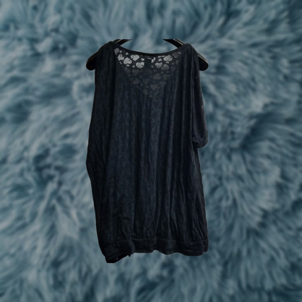 Torrid TORRID Blouse 1 Black V-Neck Open Shoulders Short Sleeve Pullover Floral Womens Plus Size Size XS / US 0-2 / IT 36-38 - 1 Thumbnail