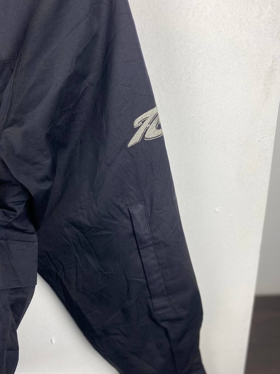 Goretex japanese brand waterproof multipocket jacket nice design Size US L / EU 52-54 / 3 - 5 Thumbnail