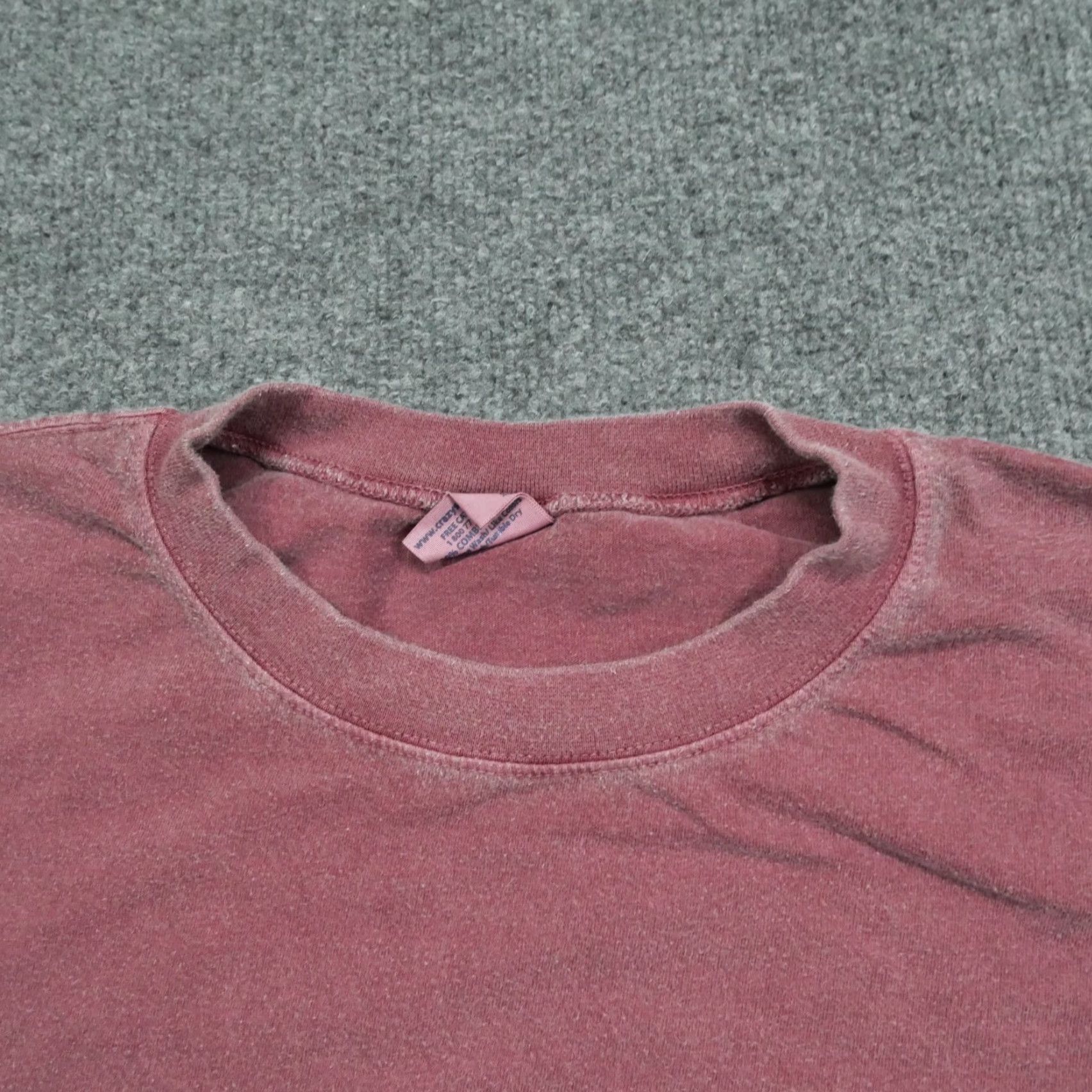 Vintage VINTAGE Crazy Shirts T-Shirt Adult Large Red Wine Dyed Size US L / EU 52-54 / 3 - 5 Thumbnail
