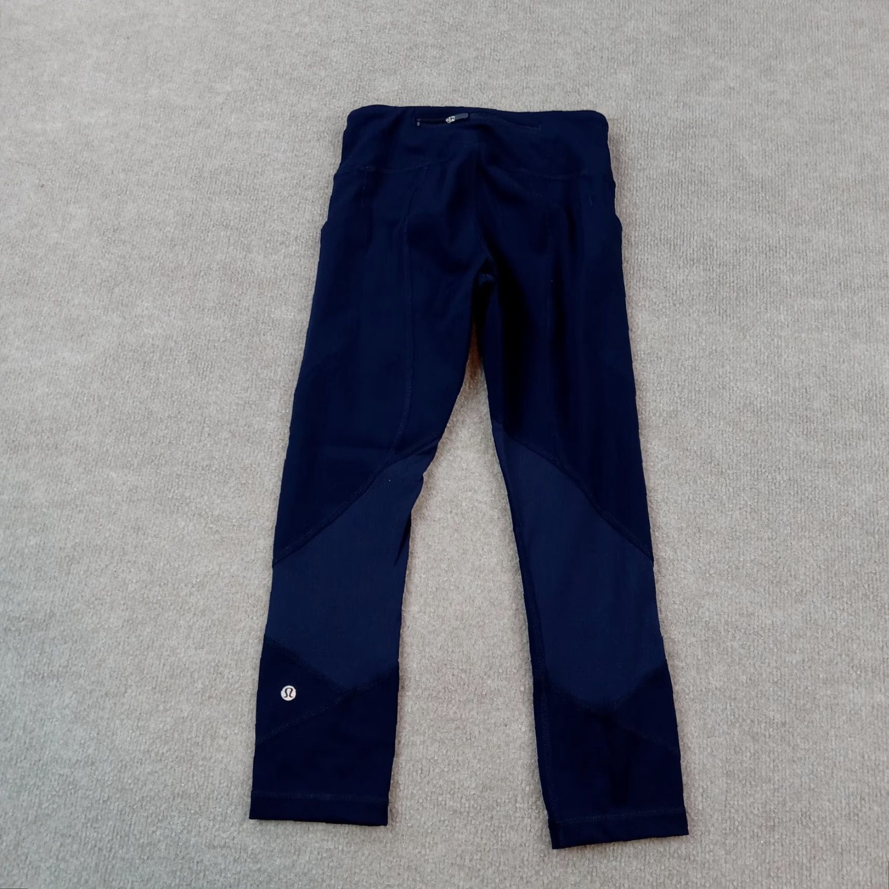 Lululemon Lululemon Womens Leggings Size 2 Blue Cropped Yoga Comfort Stretch Size 26" / US 2 / IT 38 - 7 Thumbnail