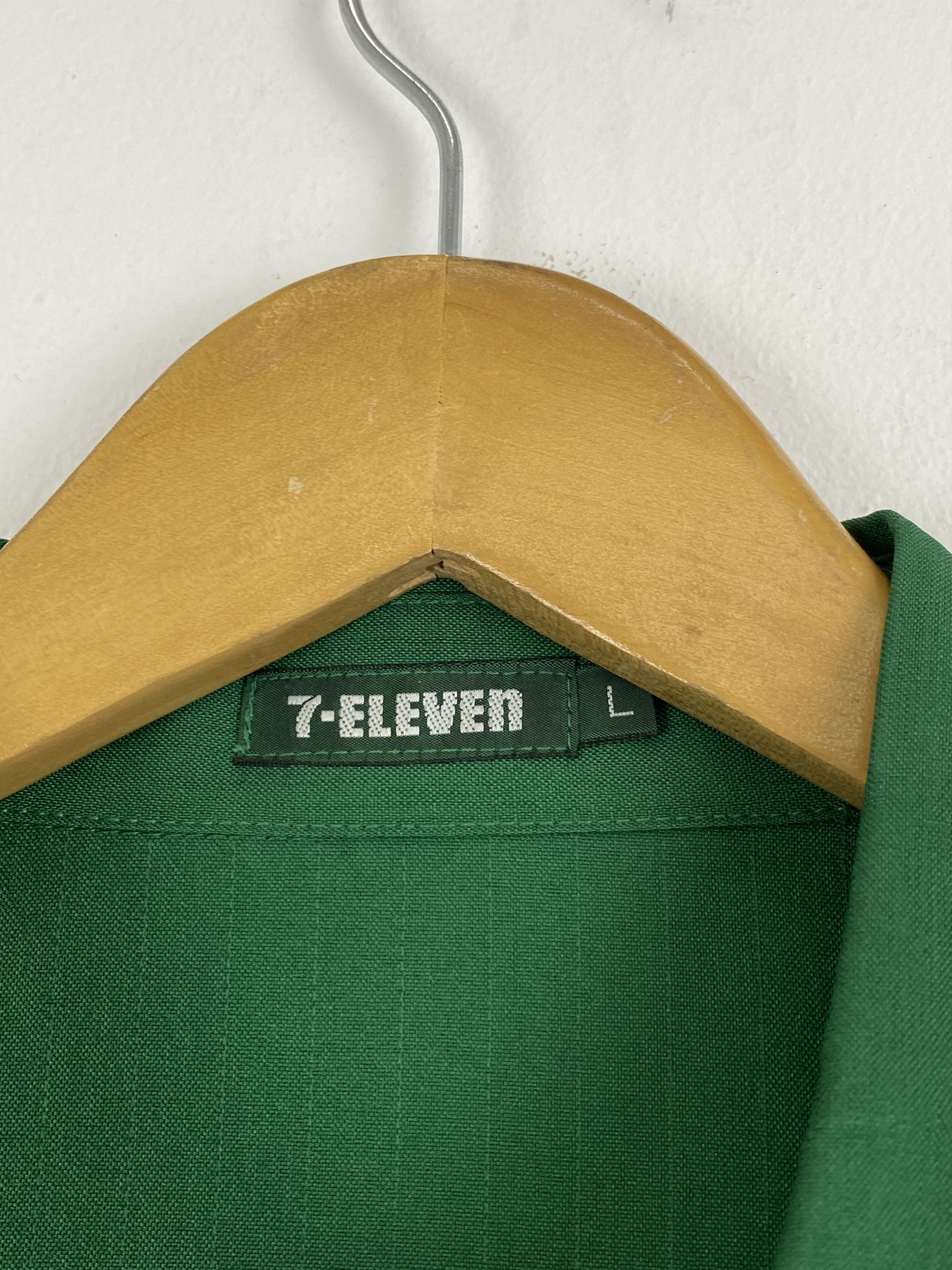Japanese Brand Vintage 7Eleven Green Uniform Long Sleeve Jacket J2021 Size US L / EU 52-54 / 3 - 5 Thumbnail