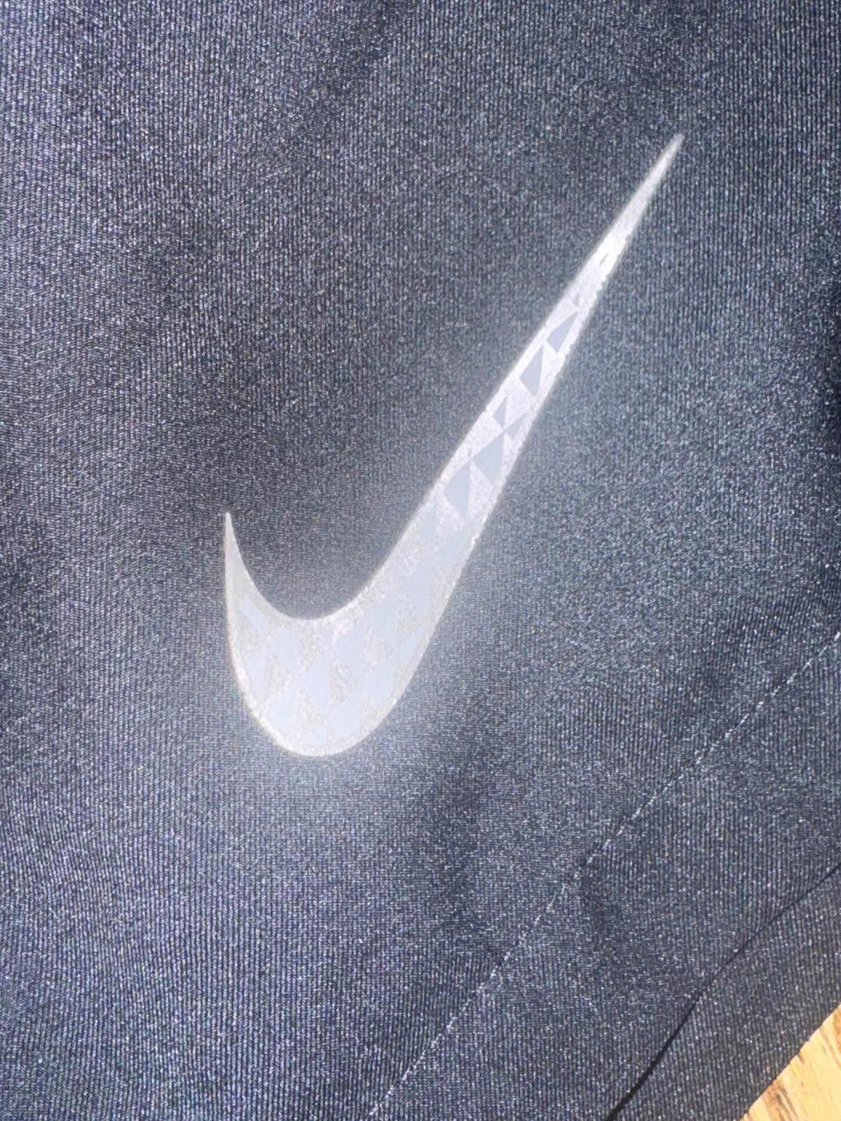 Nike Nike Dri-Fit Super Rare PSG FC Soccer Shorts Sz XL Athletic Size US 36 / EU 52 - 4 Thumbnail