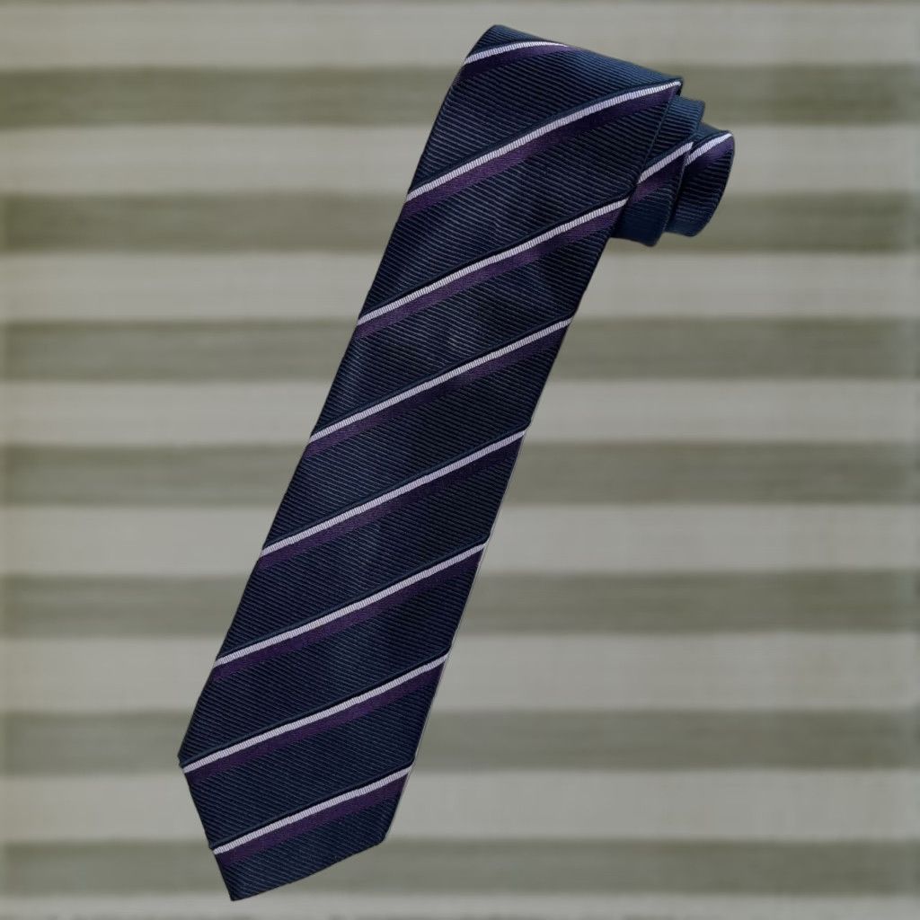 Vintage Epoca Uomo Silk Tie Striped Ribbed Navy Made in Japan Men’s Tie 100% Silk Length 58 1/2 Width 3 3/8" Classic Size ONE SIZE - 1 Thumbnail