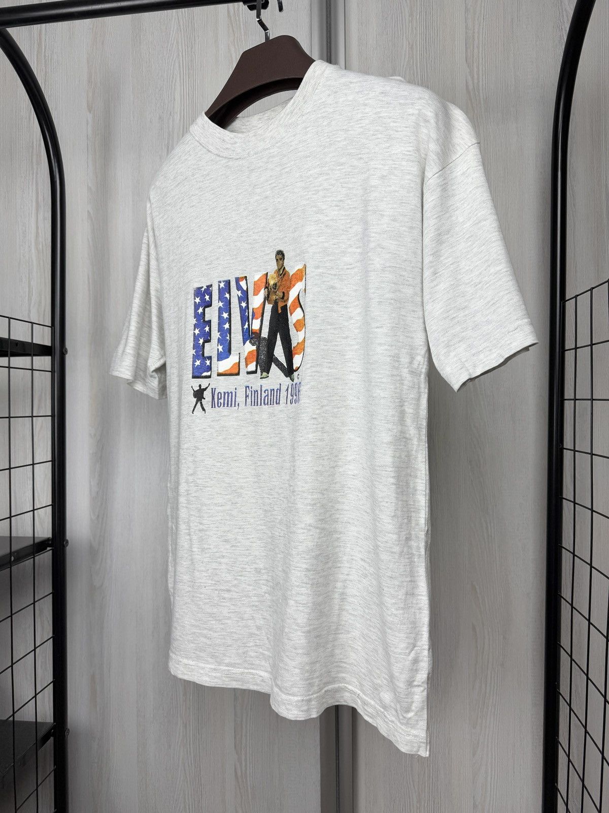 Band Tees Elvis Presley 1996 Kemi Finland The Best vintage band tee Size US L / EU 52-54 / 3 - 5 Thumbnail
