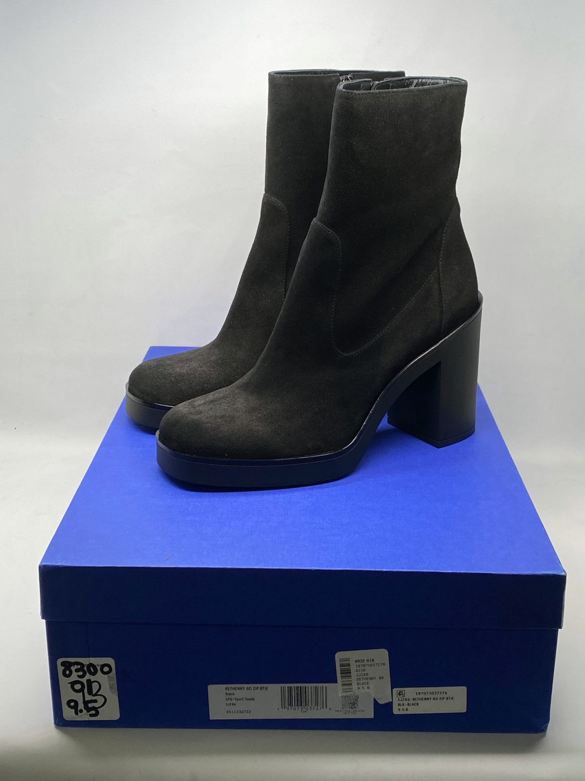 Stuart Weitzman Stuart Weitzman Suede Platform Zipped Booties size 9.5 Size US 9.5 / IT 39.5 - 11 Thumbnail