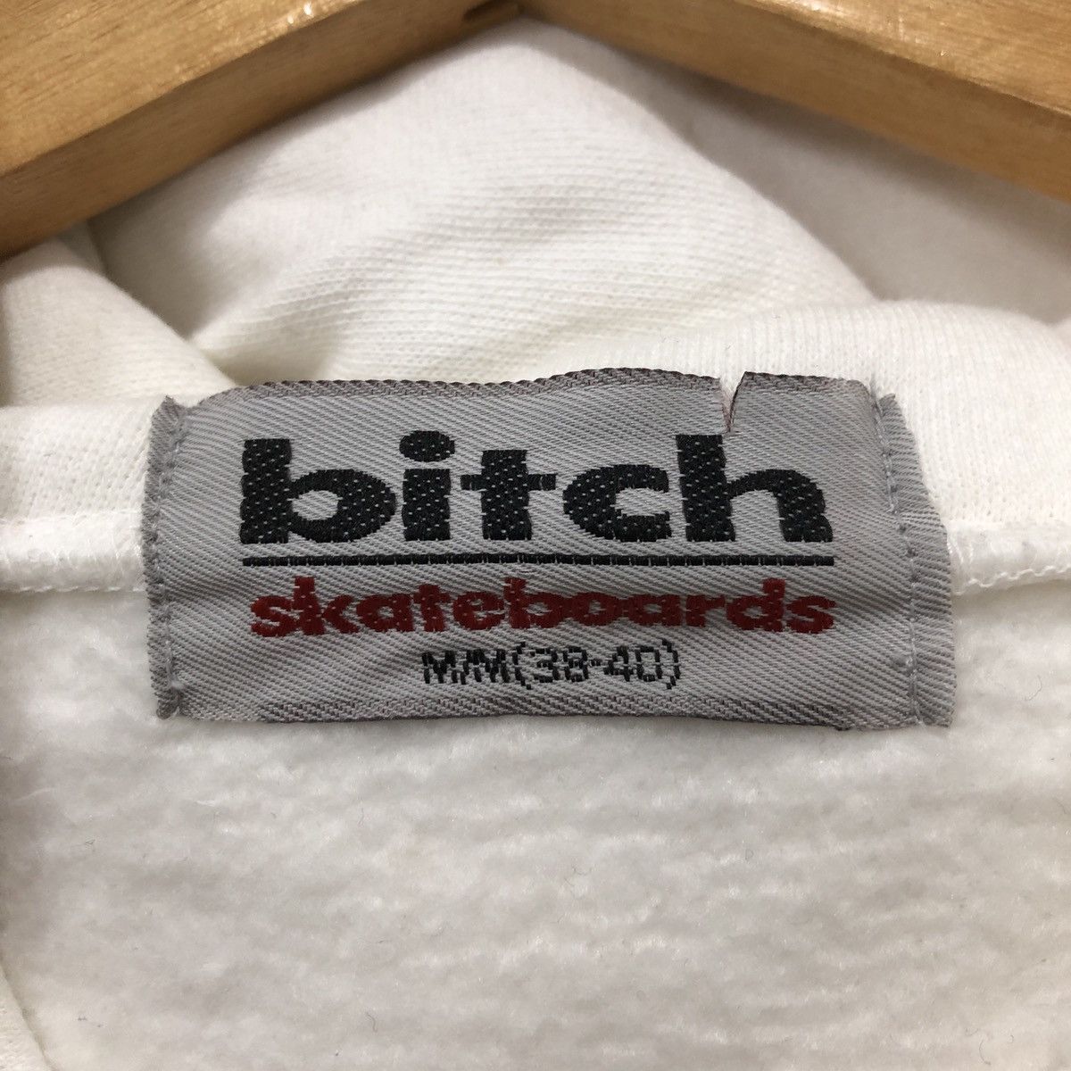 Vintage Vintage 90s Bitch Skateboards Hoodie Size US M / EU 48-50 / 2 - 5 Thumbnail