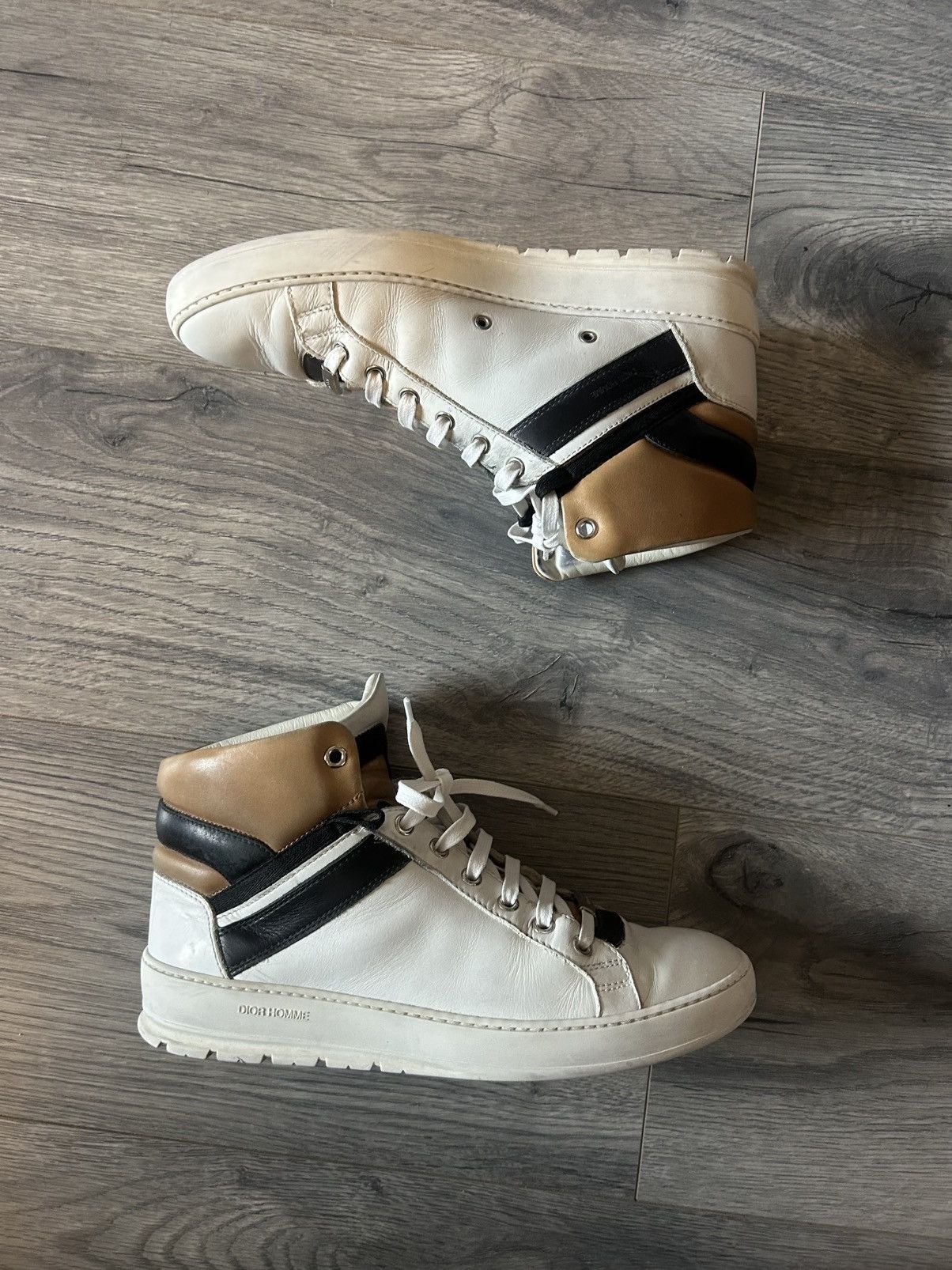 Dior Dior Homme High-Top Leather Sneakers in White and Tan Size US 8 / EU 41 - 2 Thumbnail