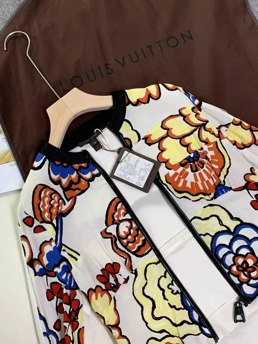 Louis Vuitton LV Floral NWT Women's 38 Jacket H938 Size S / US 4 / IT 40 - 7 Thumbnail