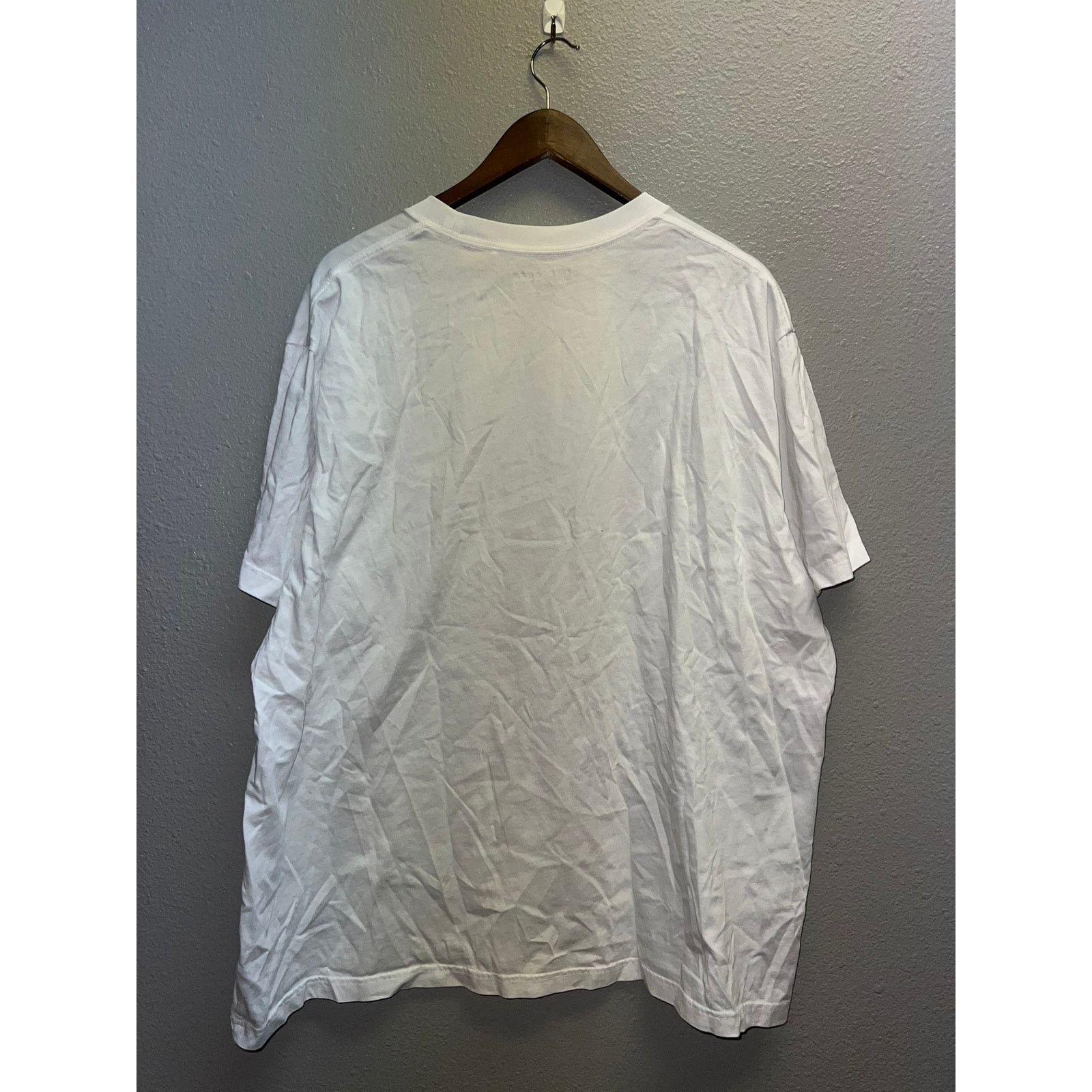 Uniqlo Uniqlo Kaiji No. Eight Shirt Number 8 Anime Graphic White 3X Size US XXL / EU 58 / 5 - 6 Thumbnail