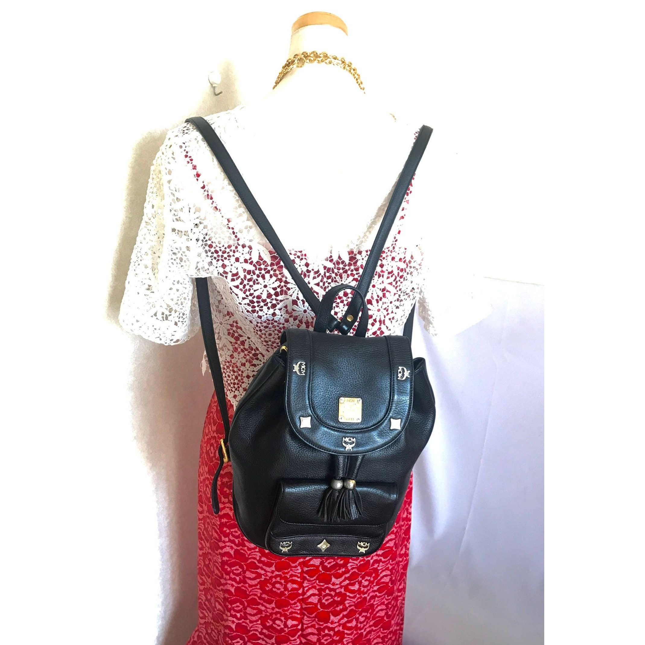 MCM Vintage MCM black backpack with golden studded logo motifs Size ONE SIZE - 10 Thumbnail
