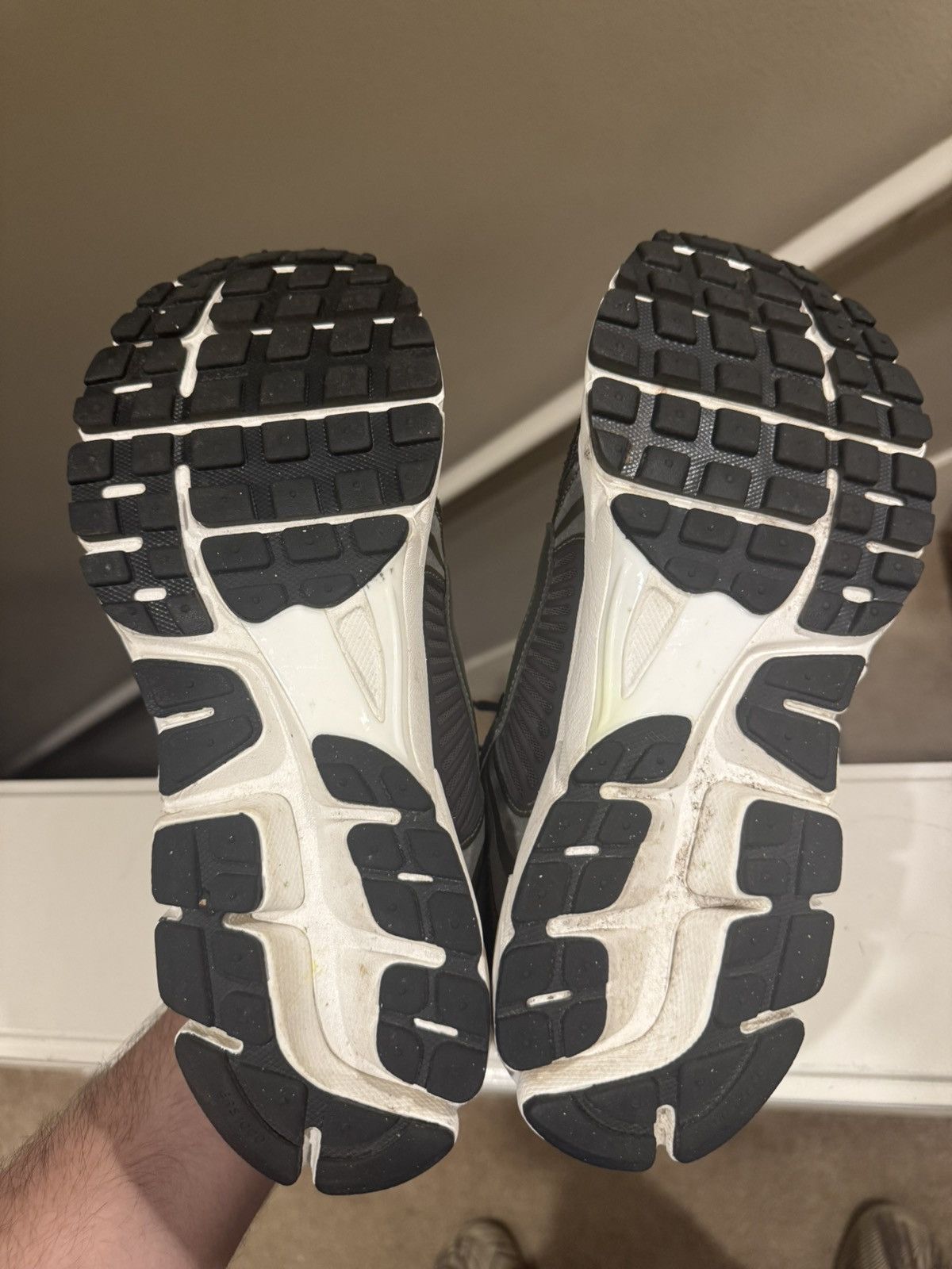 Nike Vomero 5 Size US 11 / EU 44 - 2 Thumbnail