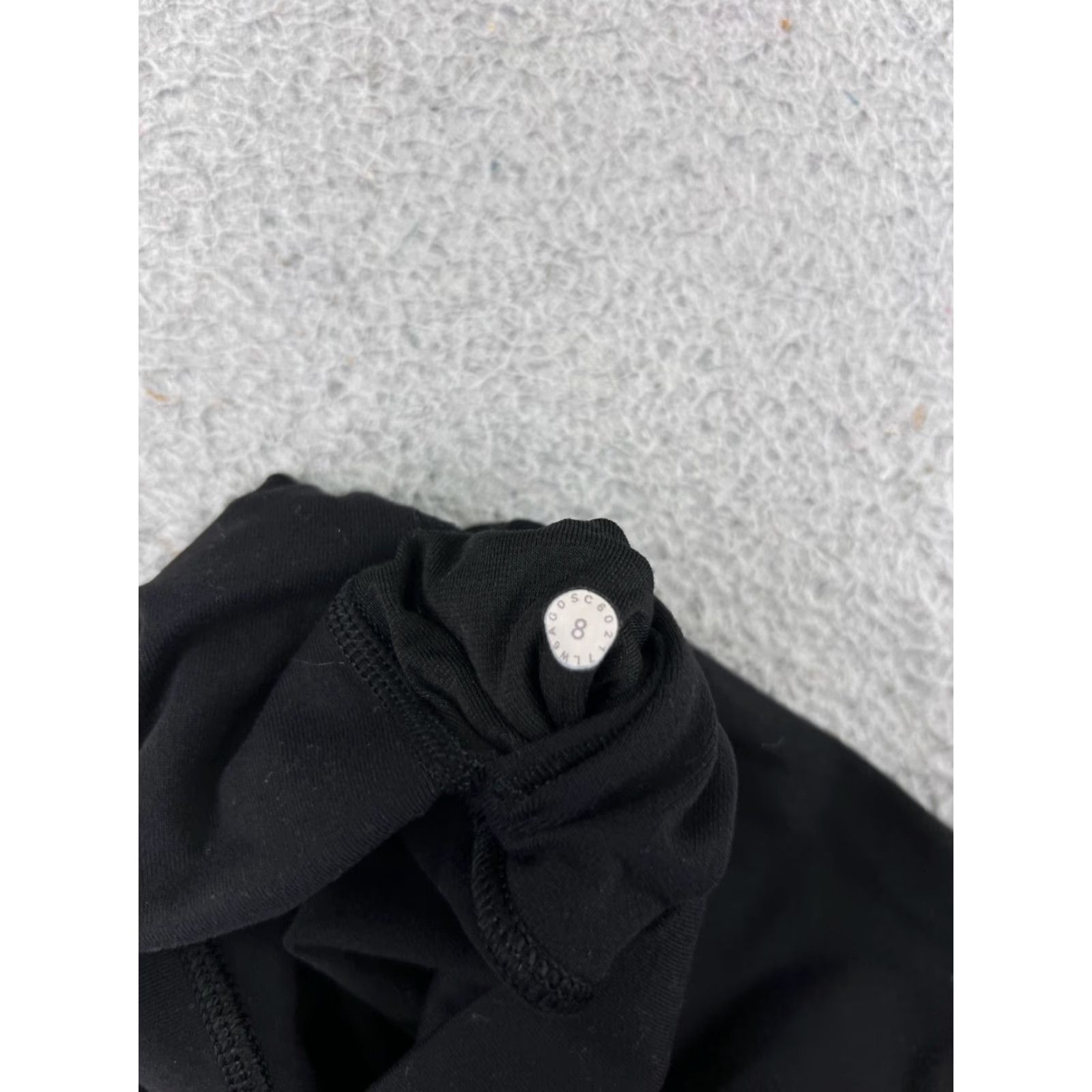 Lululemon Lululemon Womens 8 Black Wunder Under Crop Yoga High Rise LW6AG0S Leggings Cropped Pockets Inseam 21 in Regular Type: Leggings Size 30" / US 8 / IT 44 - 3 Thumbnail