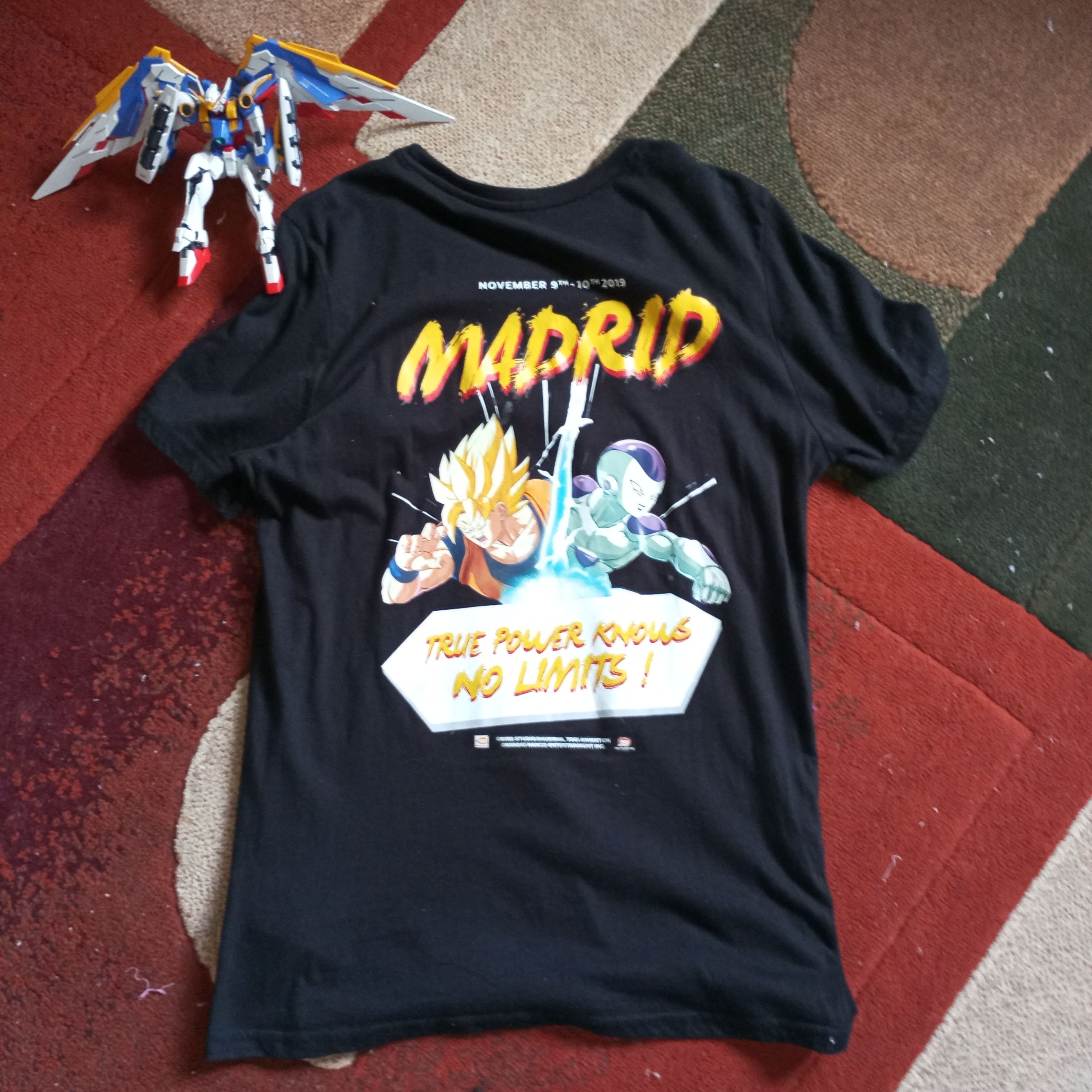 Red Bull Red Bull Dragon Ball-Z Fighter World Tour Spain Size US S / EU 44-46 / 1 - 5 Thumbnail