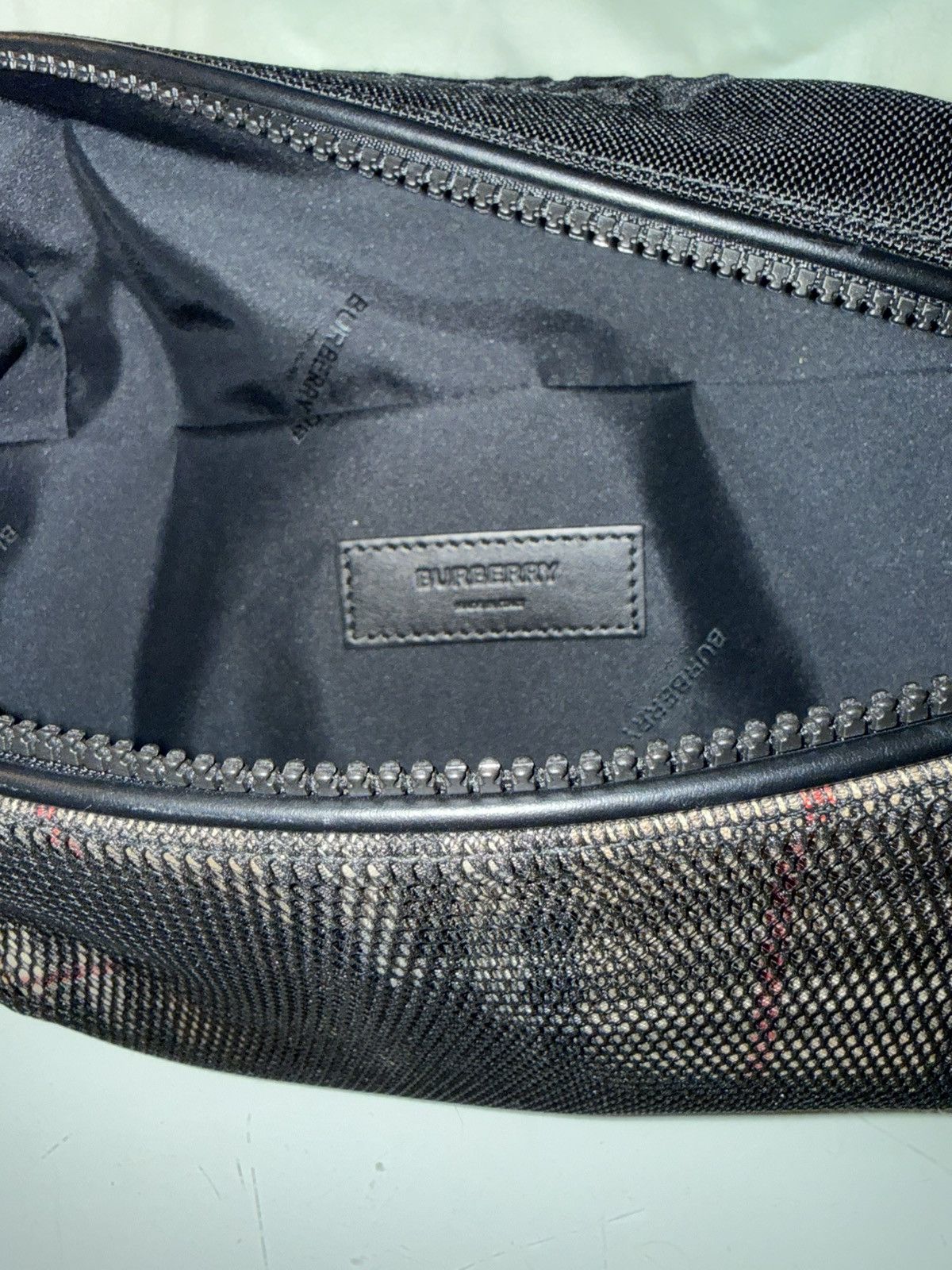 Burberry Burberry Vintage Check Archive Beige/Black Bag Size ONE SIZE - 10 Thumbnail