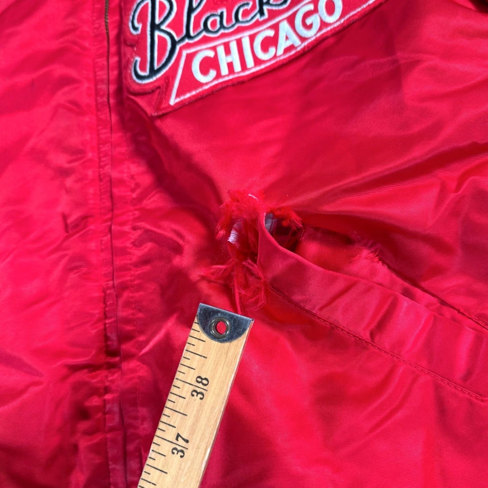 NHL VINTAGE Butwin Chicago Blackhawks Satin Bomber Jacket Men's Large Red NHL Hockey 1950s Size US L / EU 52-54 / 3 - 2 Thumbnail