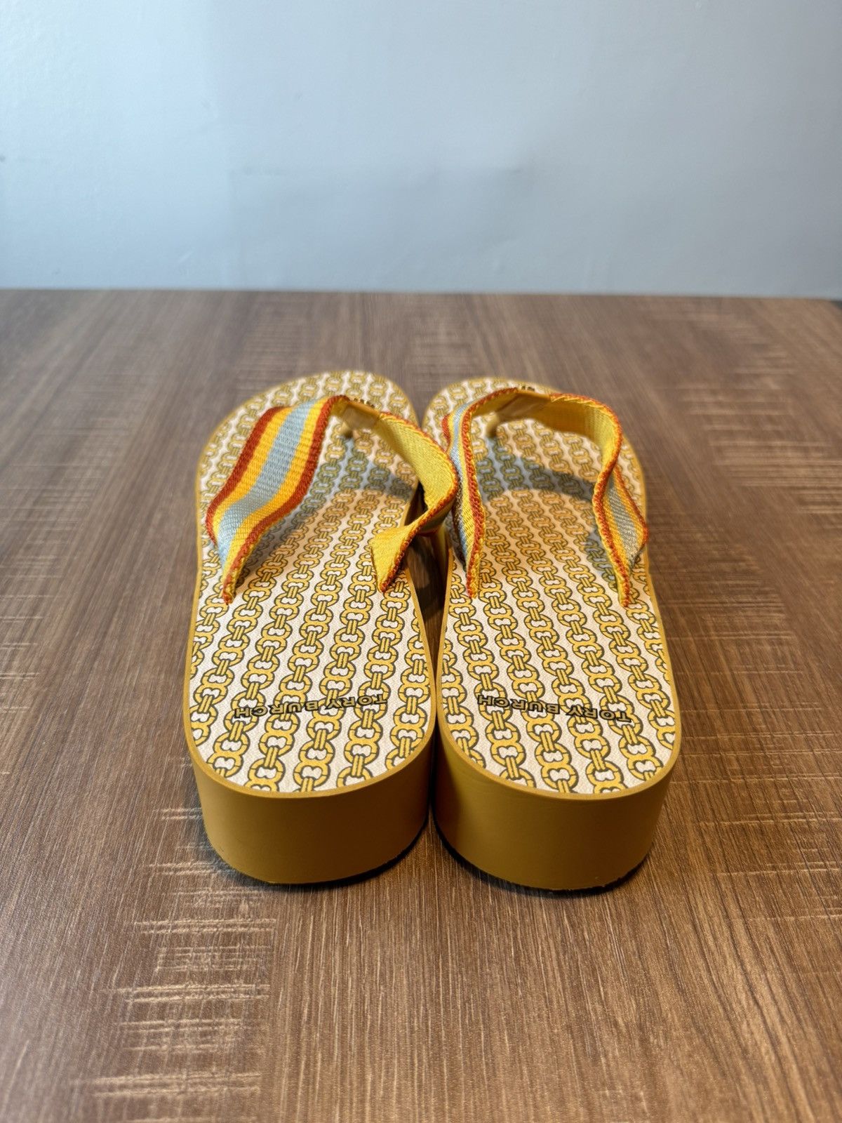 Tory Burch Tory Burch logo yellow Platform Flip Flops size 12 Size US 12 / IT 42 - 6 Thumbnail