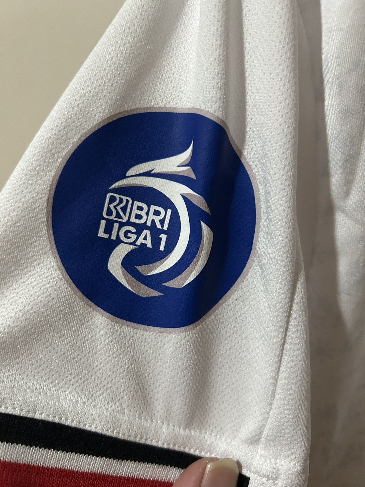 Other Malut united Jersey away 2024 With autograph Size US XL / EU 56 / 4 - 4 Thumbnail
