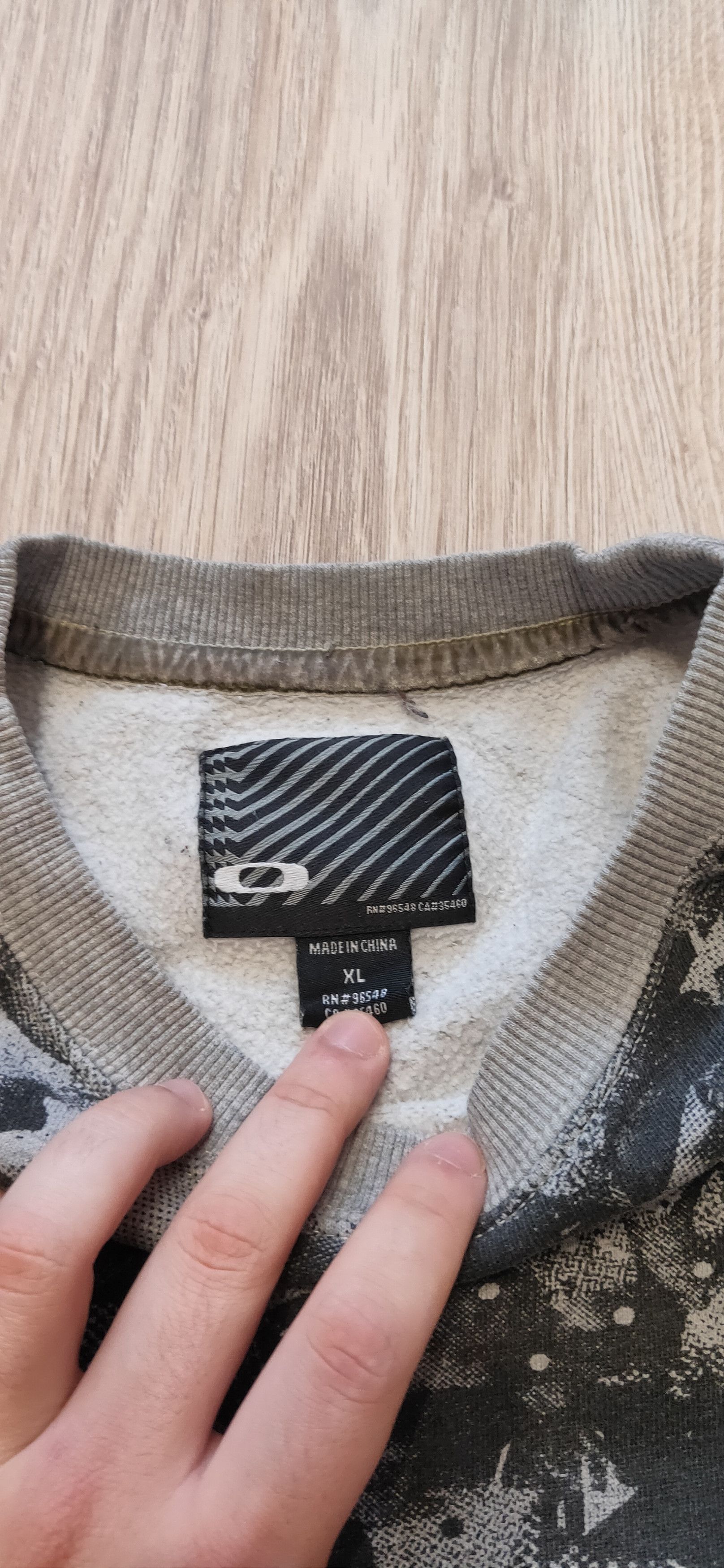 Oakley × Vintage Vintage Oakley Y2K Abstract camo Sweatshirt Size US XL / EU 56 / 4 - 3 Thumbnail