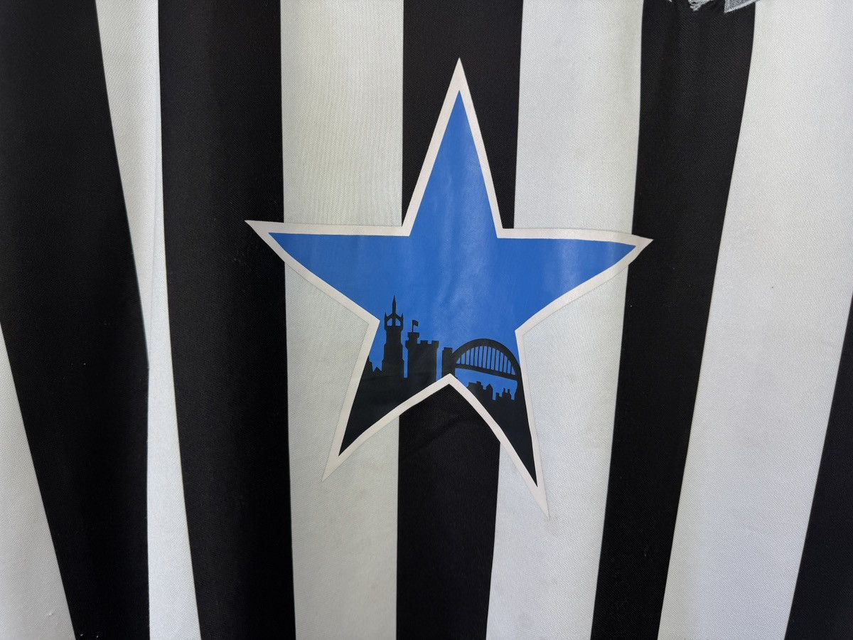 Vintage Score Draw Newcastle United Jersey 1983-1984 Retro Football Size US XL / EU 56 / 4 - 6 Thumbnail