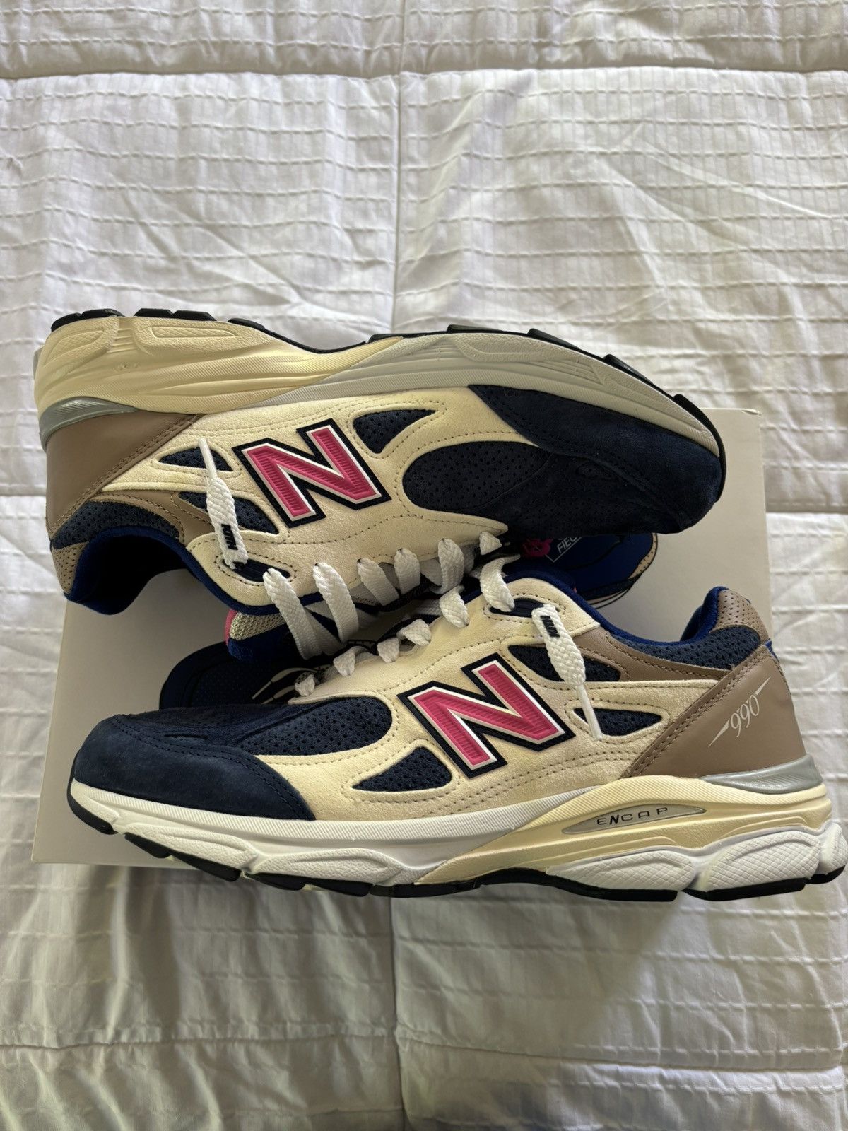 Kith × New Balance Kith x New Balance 990v3 ‘MiUSA - Daytona’ Size US 10.5 / EU 43-44 - 1 Thumbnail