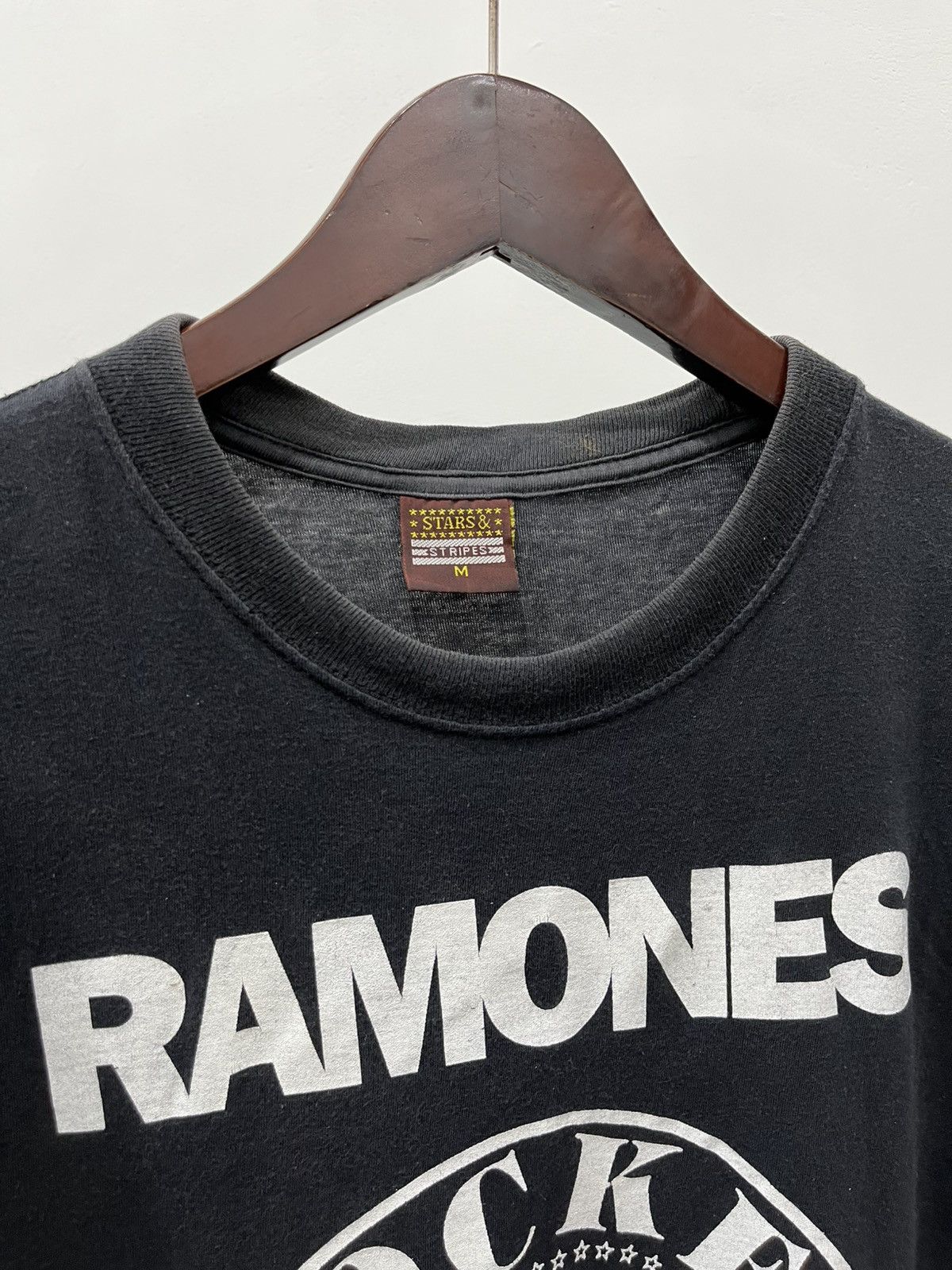 Band Tees × Vintage Vintage ramones tees Size US M / EU 48-50 / 2 - 3 Thumbnail