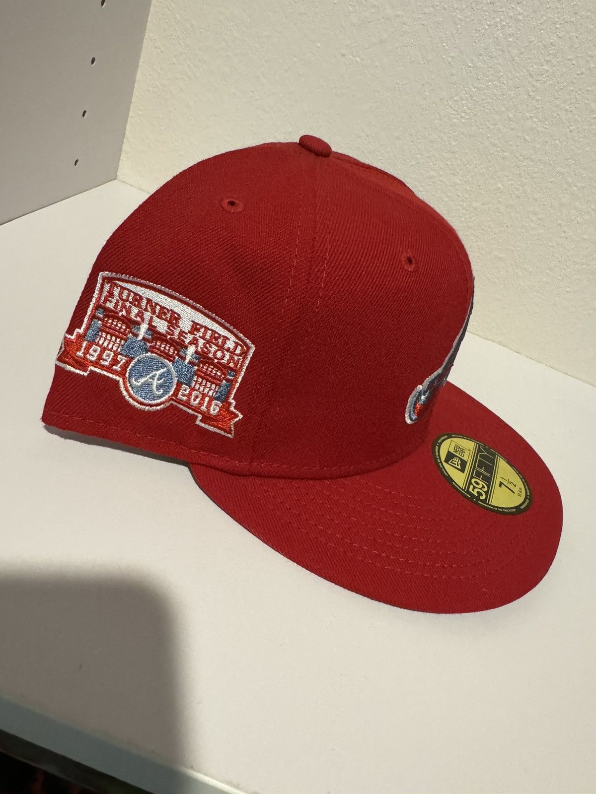 New Era Atlanta Braves 2016 Turner Field Final Season Patch Fitted Size ONE SIZE - 4 Thumbnail