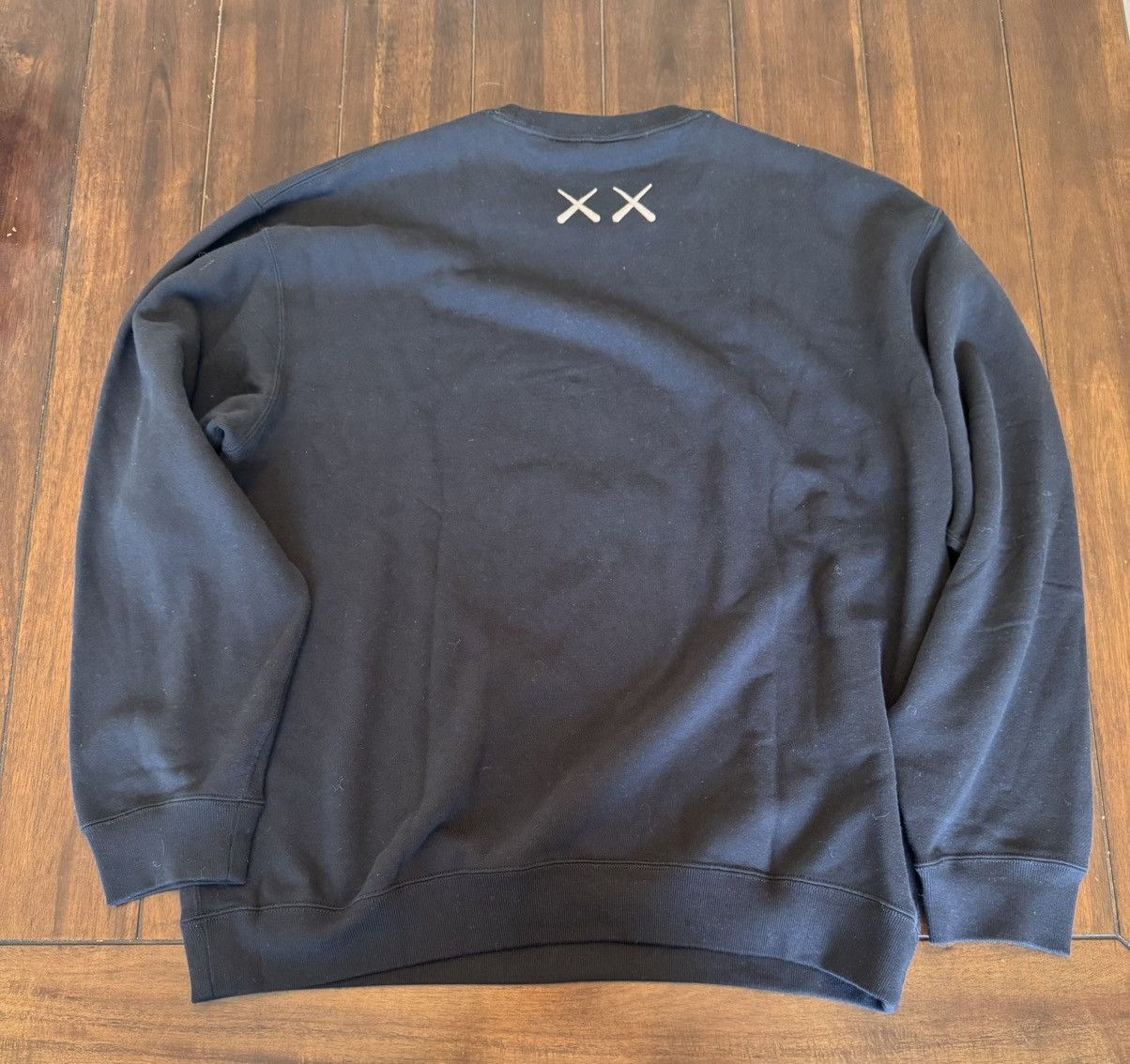Kaws × Uniqlo KAWS x Uniqlo Black Sweatshirt size- XL Size US XL / EU 56 / 4 - 3 Thumbnail