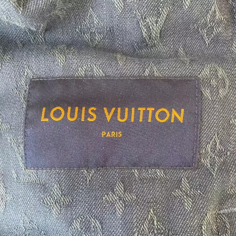 Louis Vuitton louis vuitton Classic denim jacket with Logo jacket 2501-N Size US M / EU 48-50 / 2 - 3 Thumbnail