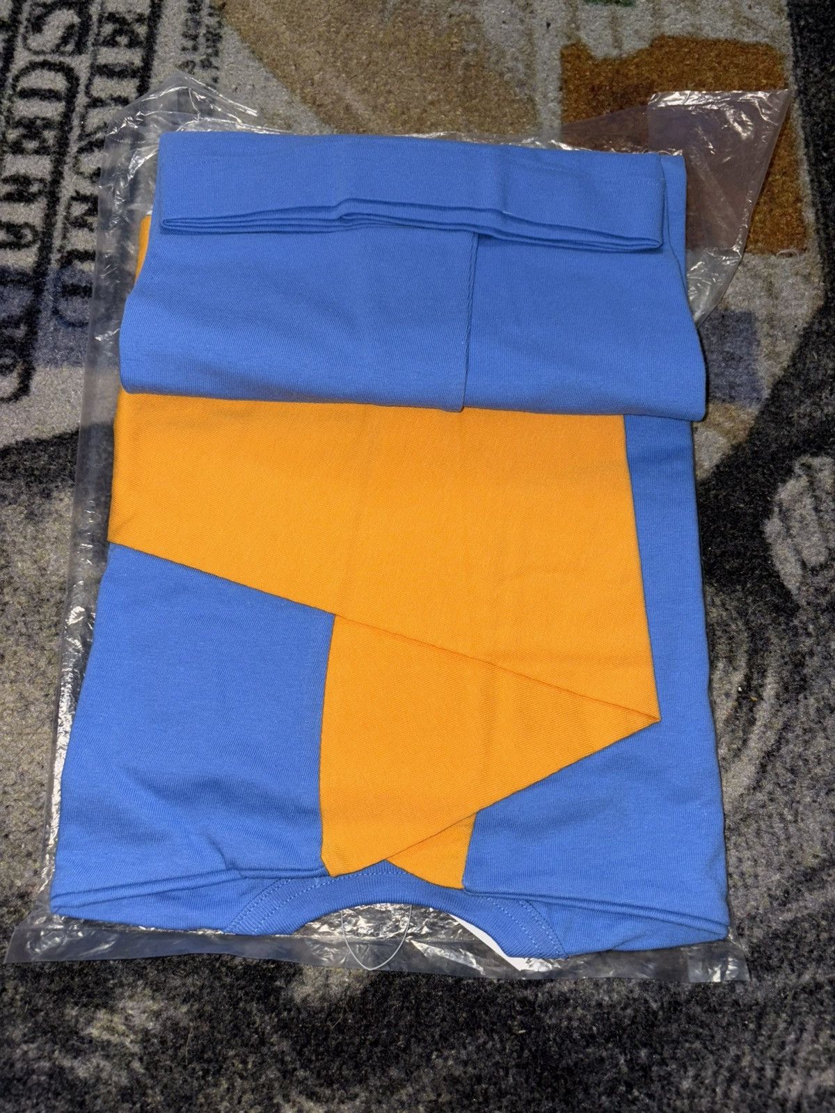 Comme des Garcons PLAY Comme Des Garcons Play Blue Orange Heart Long Sleeve Tee Size US M / EU 48-50 / 2 - 2 Thumbnail