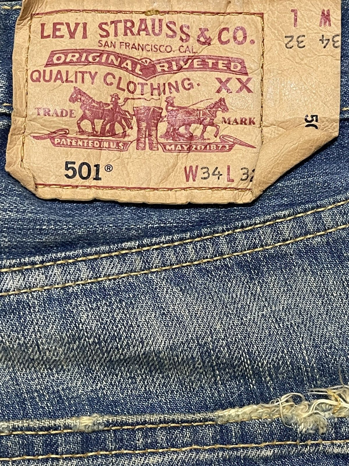 Levi's Vintage 90s Levis 501 Mud Wash Distressed Style Baggy Jeans Size US 34 / EU 50 - 9 Thumbnail