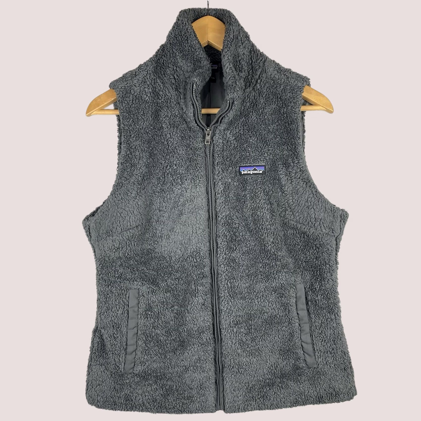 Patagonia Patagonia Los Gatos Vest Womens Large Gray Fleece Zip Up Deep Pile Outdoor 25216 Size L / US 10 / IT 46 - 1 Thumbnail