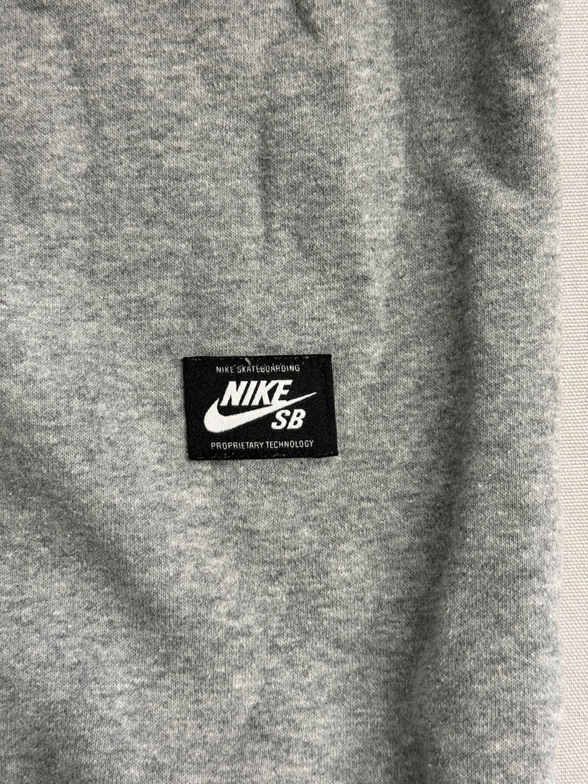 Nike Nike SB Hoodie - Nike Skateboarding Hoodie Gray pullover M Size US M / EU 48-50 / 2 - 8 Thumbnail