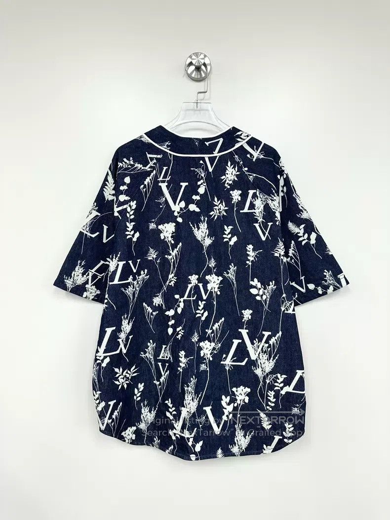 Louis Vuitton Louis Vuitton Dark Blue Wheatear Denim Baseball Short Slee Size US S / EU 44-46 / 1 - 2 Thumbnail