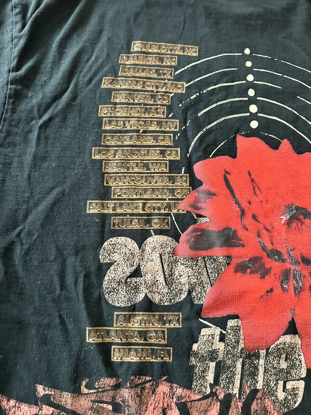 Travis Scott Travis Scott utopia tour T-shirt Size US XL / EU 56 / 4 - 1 Thumbnail