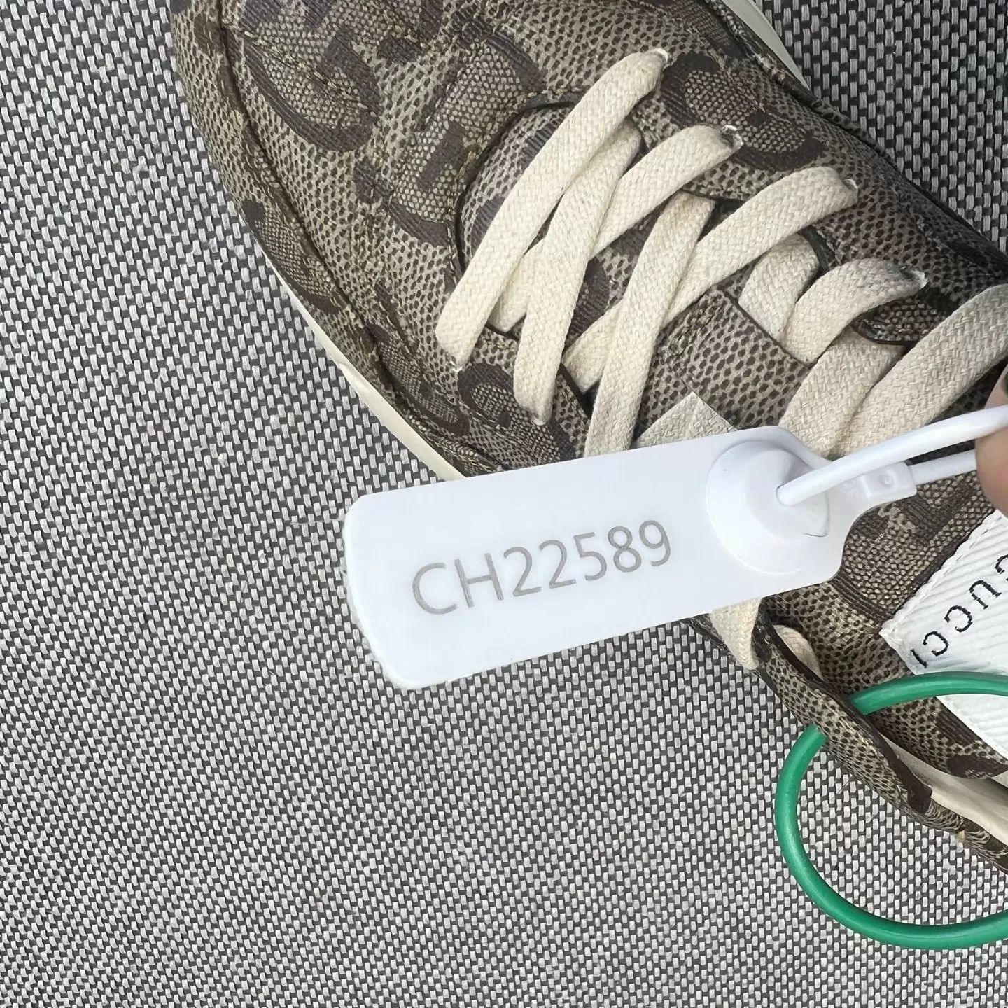 Gucci Gucci Rhyton All Over Print Khaki 37.5 US Worn 2-3x Size US 7 / IT 37 - 9 Thumbnail