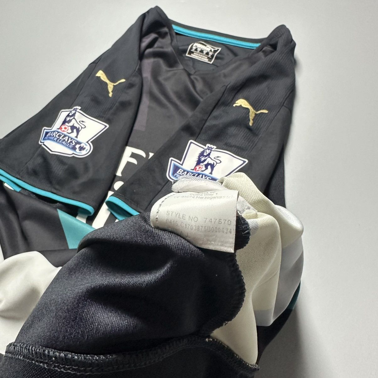 Puma ARSENAL PUMA 2015/2016 FOOTBALL THIRD JERSEY #17 ALEXIS Size US M / EU 48-50 / 2 - 13 Thumbnail