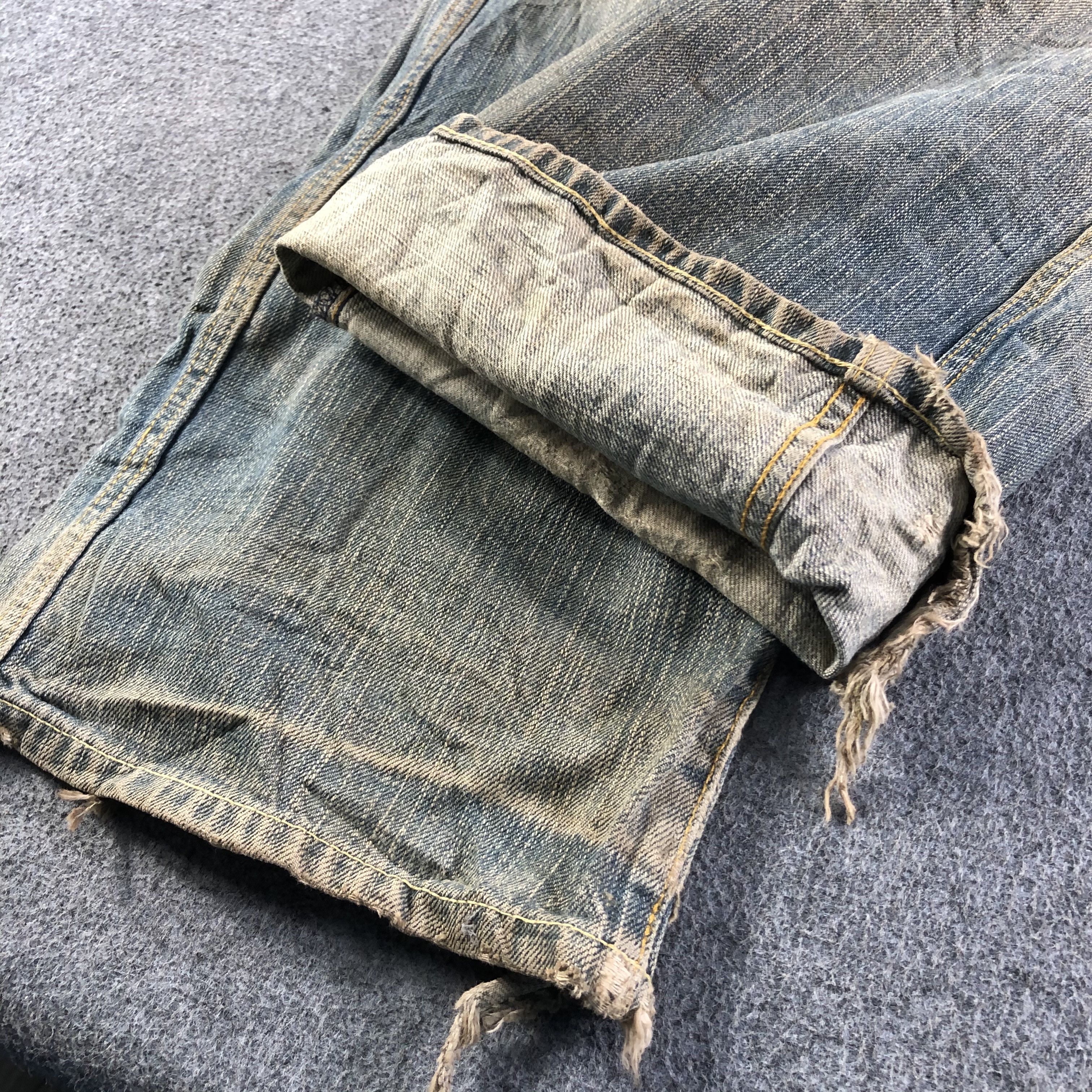 Japanese Brand Vintage Distress Japan Jeans-J3777 Size US 37 - 7 Thumbnail