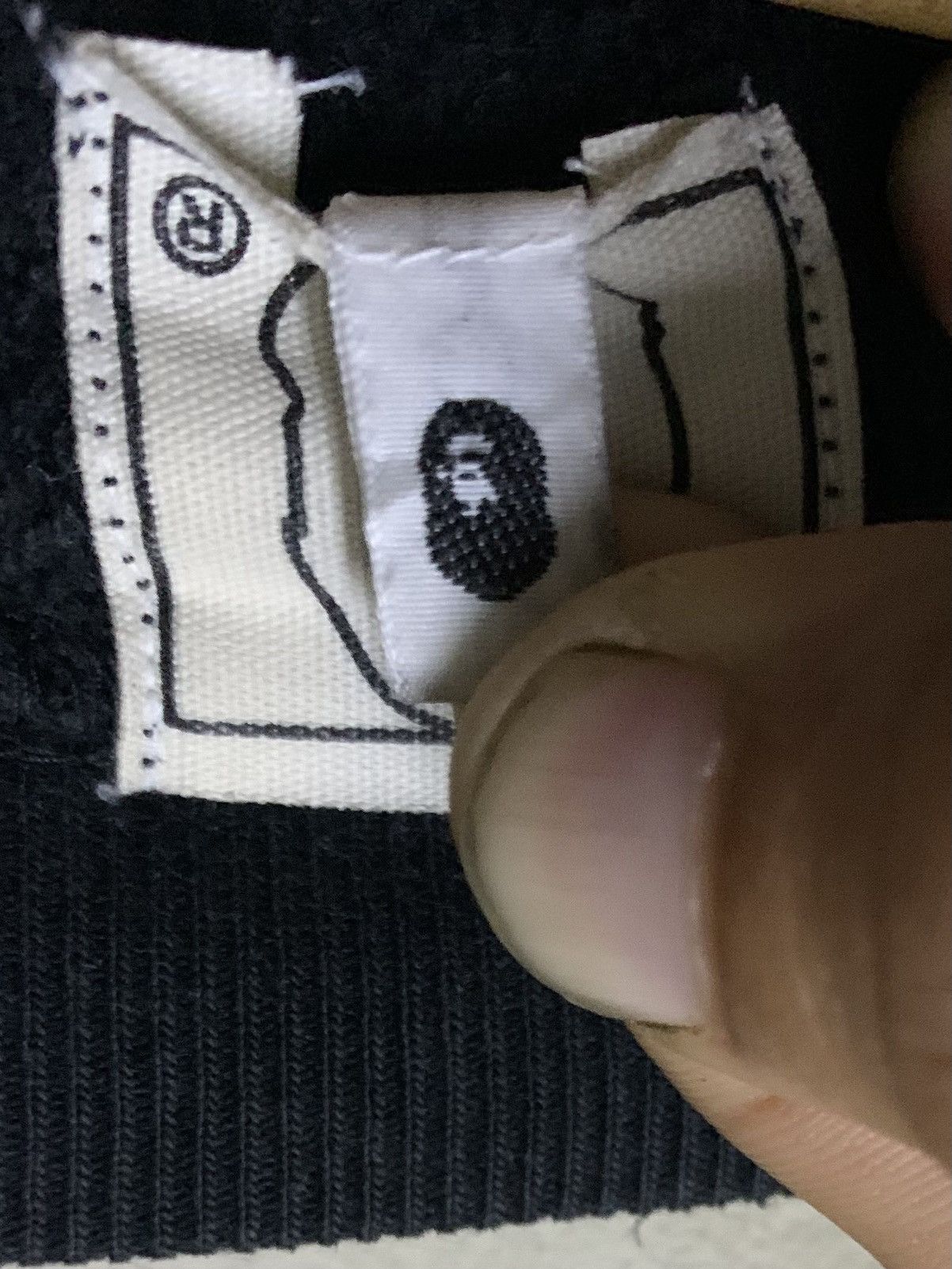 Bape Vtg BAPE Baby Milo Monkey Sweatshirt Size US M / EU 48-50 / 2 - 4 Thumbnail