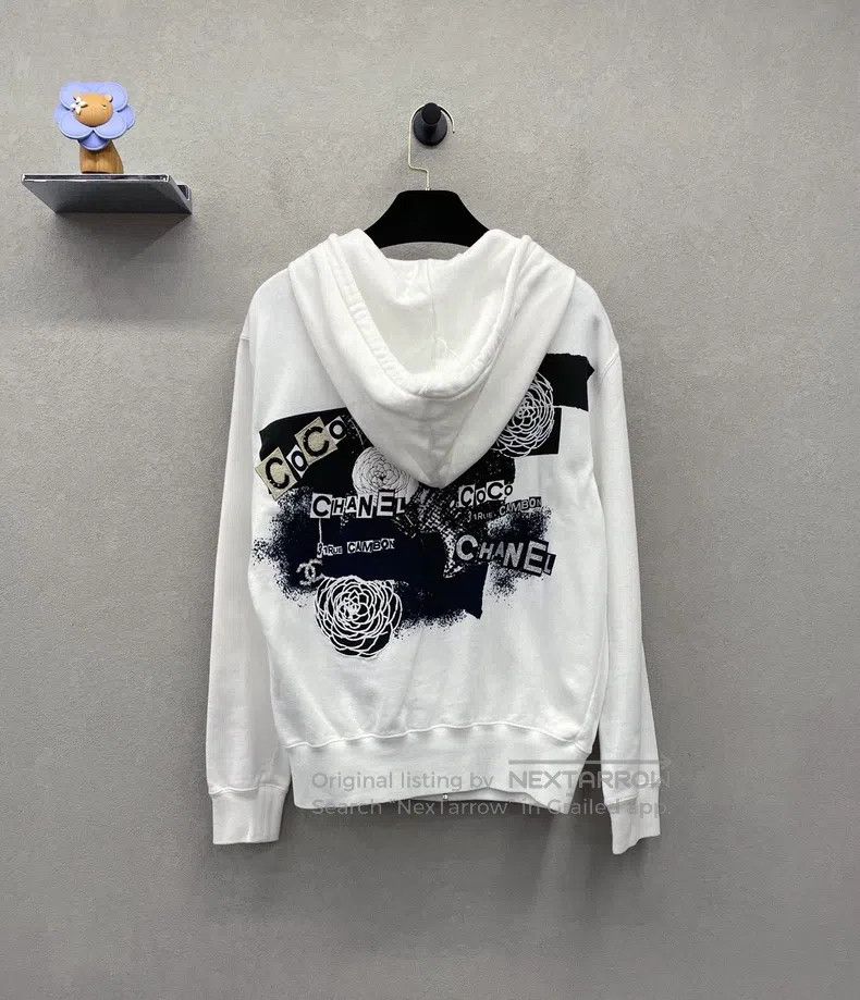 Chanel Chanel Graffiti white coat Size S / US 4 / IT 40 - 2 Thumbnail