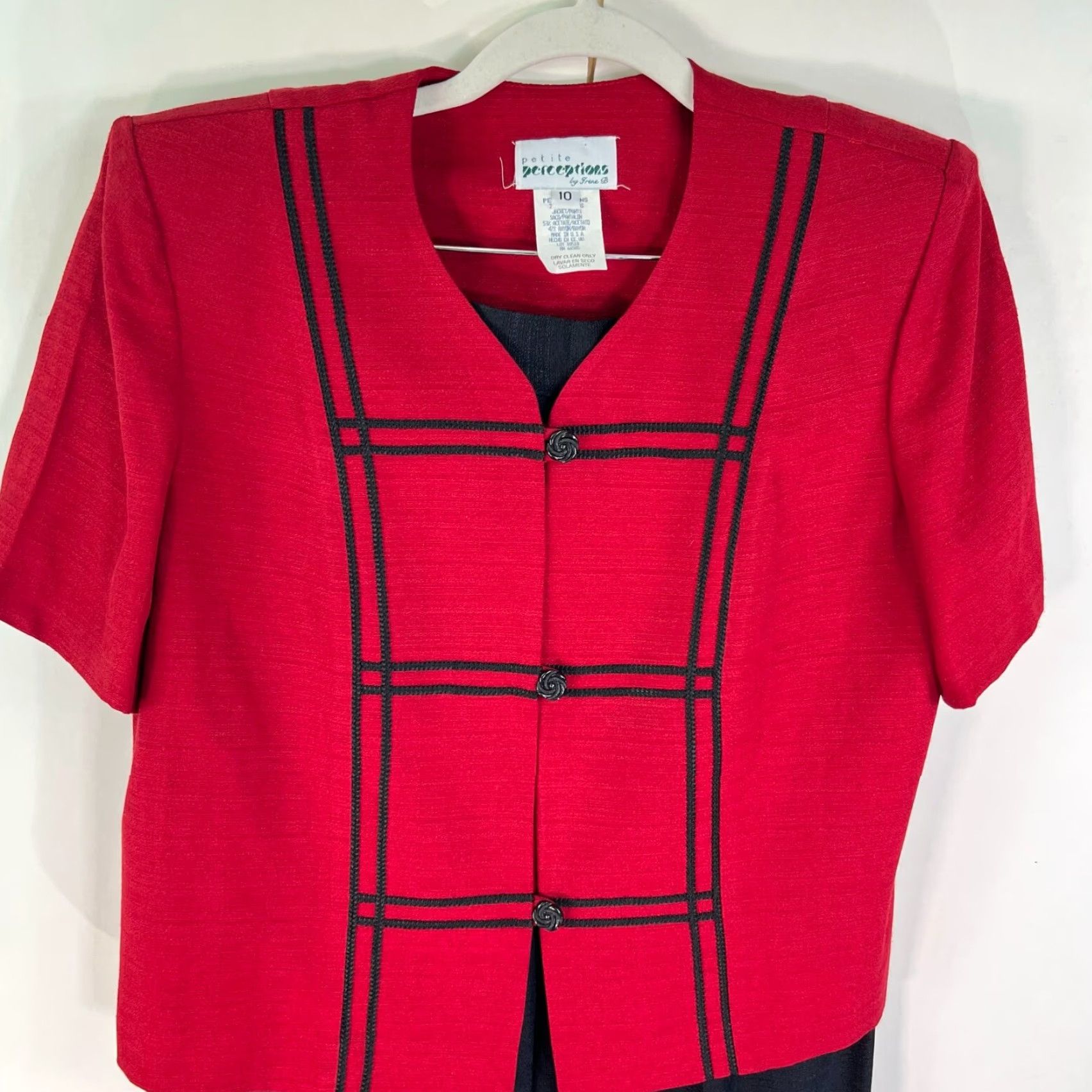 Vintage VINTAGE Petite Perceptions Pants Suit Set Women 10P Red Black Rayon Acetate 2-Piece Jacket Pants 3-Button 38/28 Inseam 28" US Made Womens Size 10P Size 32" / US 10 / IT 46 - 2 Thumbnail
