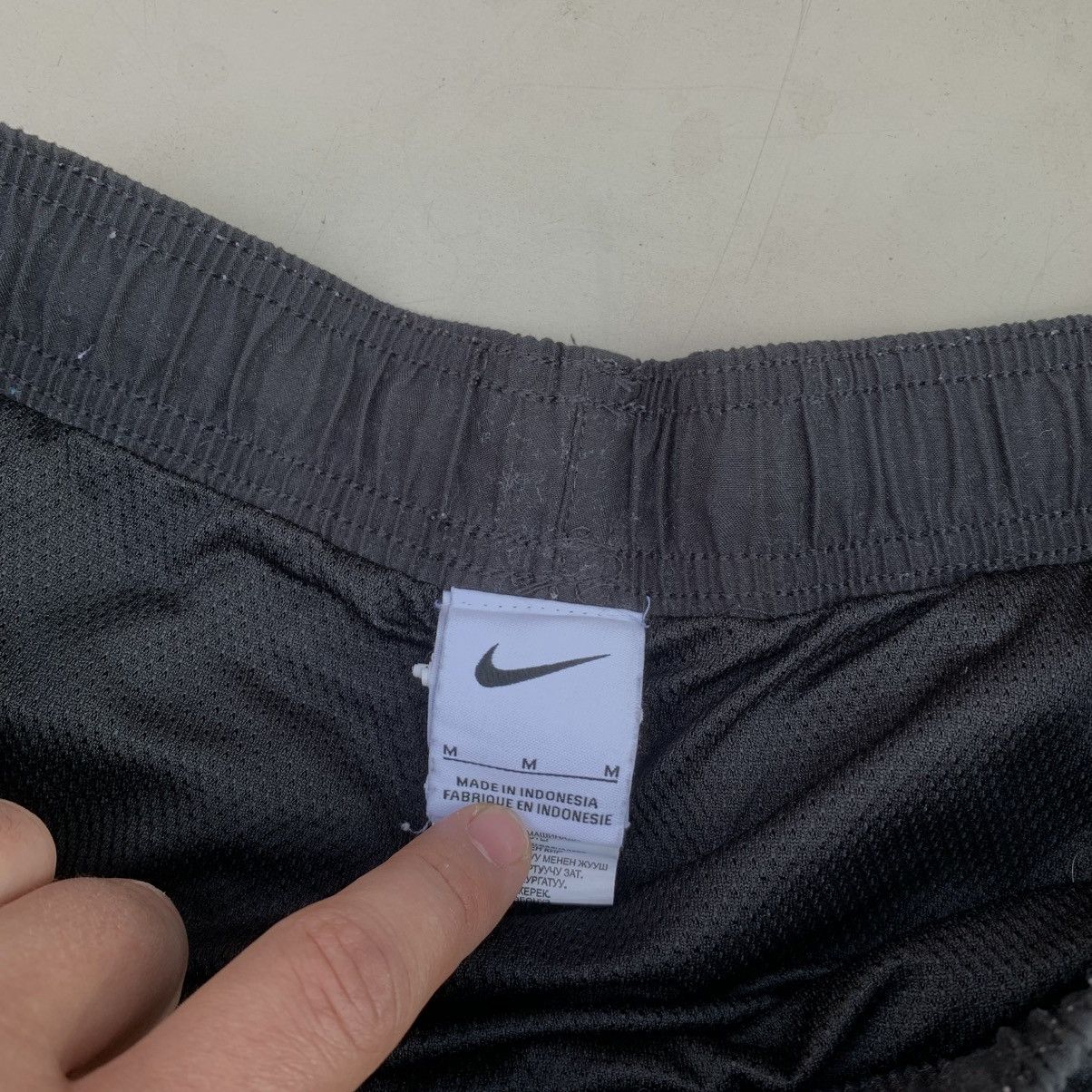 Nike Nike shorts black medium sportswear Size US 32 / EU 48 - 3 Thumbnail