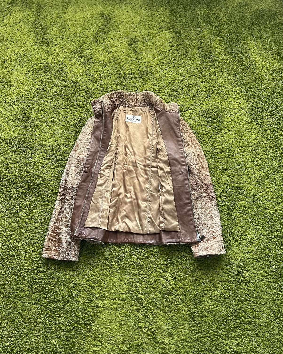 Valentino Valentino Boutique Persian lamb karakul real fur jacket Size S / US 4 / IT 40 - 2 Thumbnail
