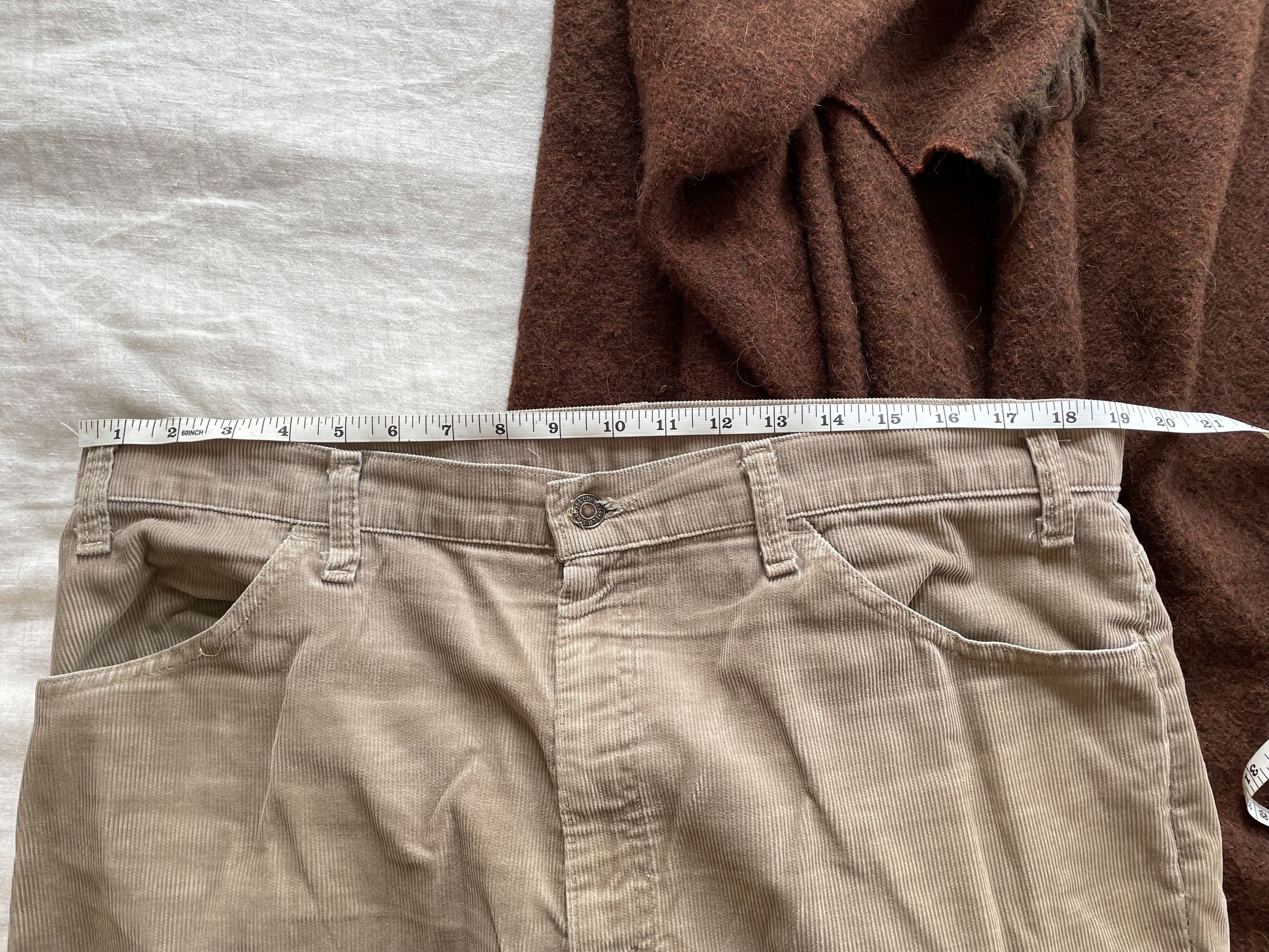 Levi's × Vintage 519 White Tab 5-pocket Corduroys Size US 38 / EU 54 - 5 Thumbnail