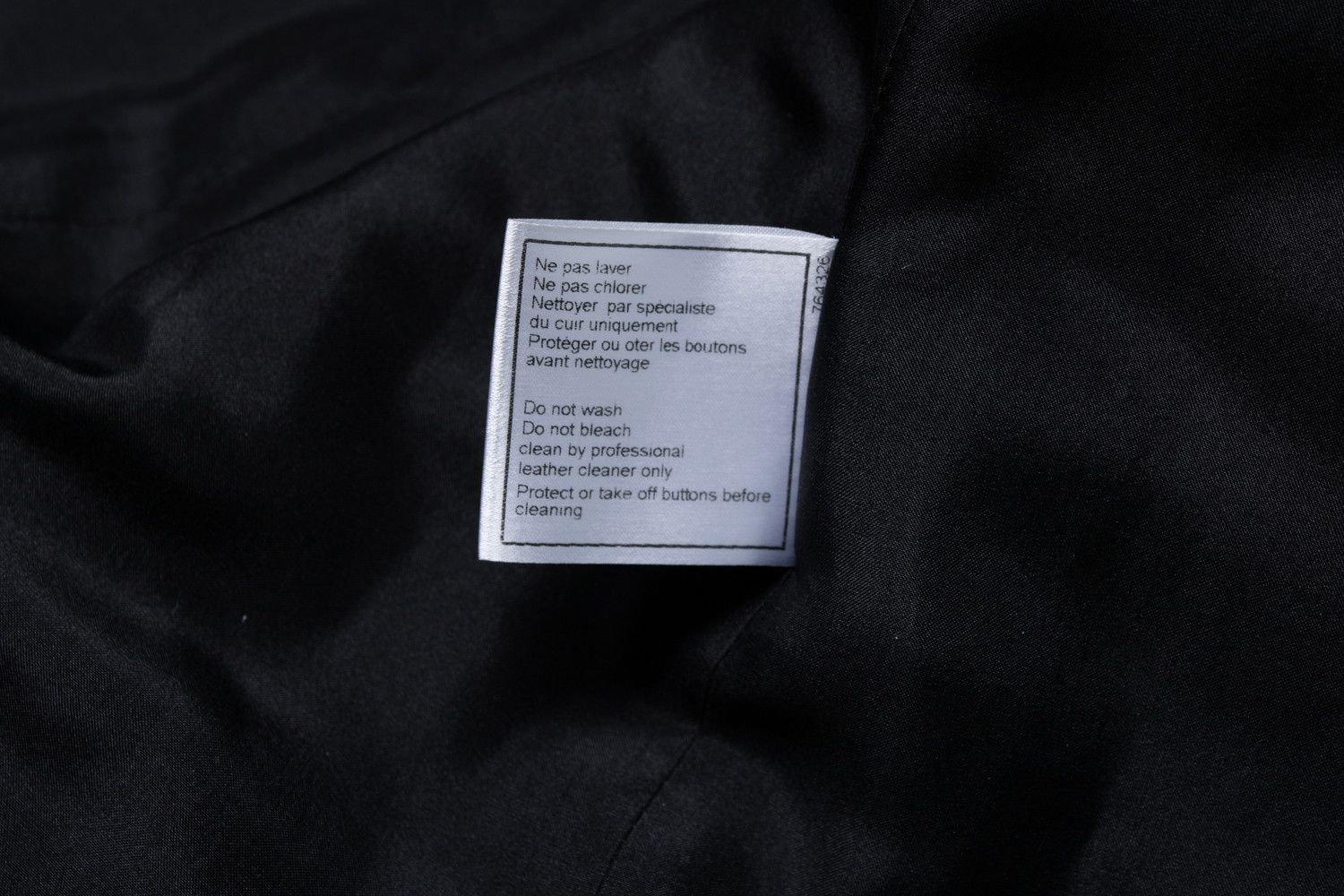 Chanel Chanel, black quilted leather jacket 2006 Size M / US 6-8 / IT 42-44 - 8 Thumbnail