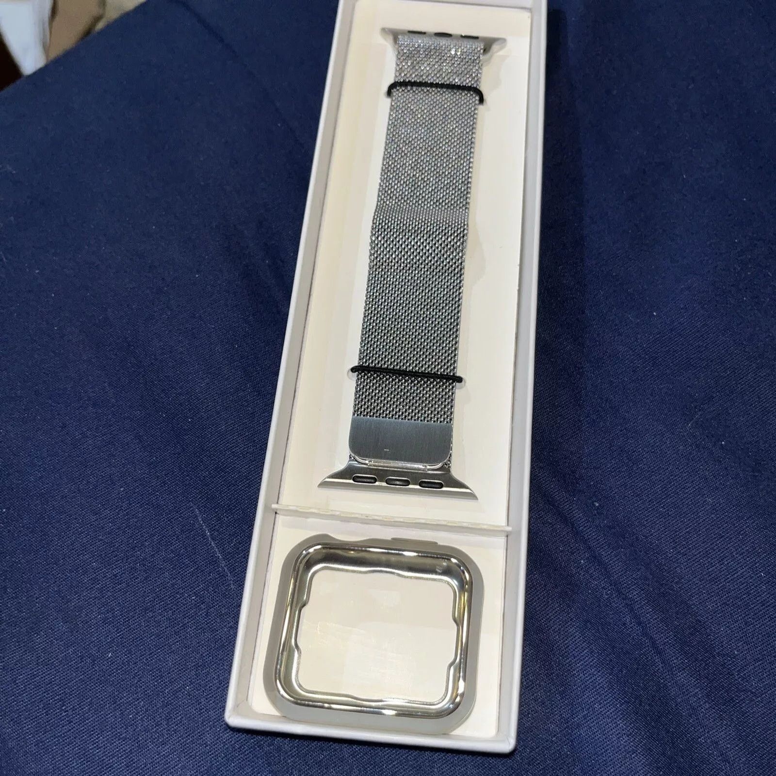 Apple Band/ Silicon Cover fits Apple Watch 38/40/41mm Series 1 - 6 Size ONE SIZE - 6 Thumbnail