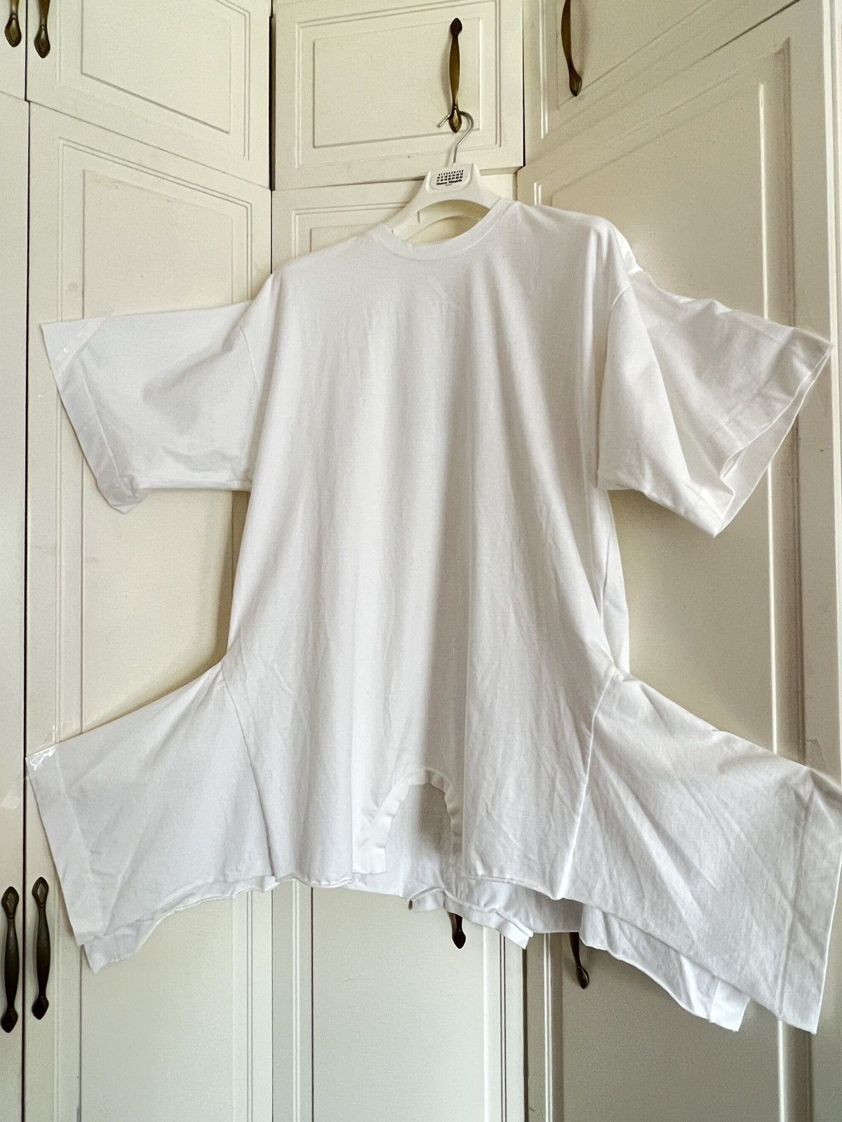 Maison Margiela Maison Margiela upside down double oversized Tee Top Size US S / EU 44-46 / 1 - 3 Thumbnail