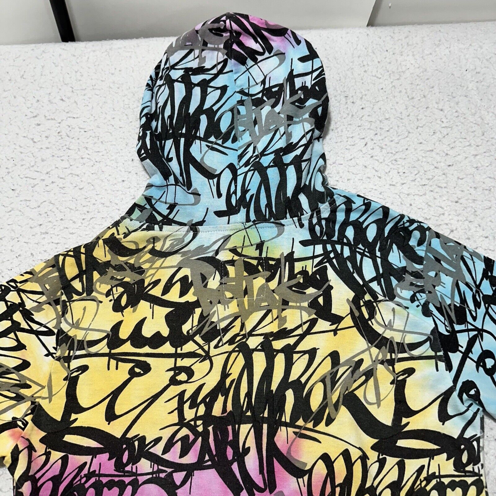Massive Massive Small Hooded Graphic T Shirt Colorful Tie Dye Tee Size US S / EU 44-46 / 1 - 11 Thumbnail